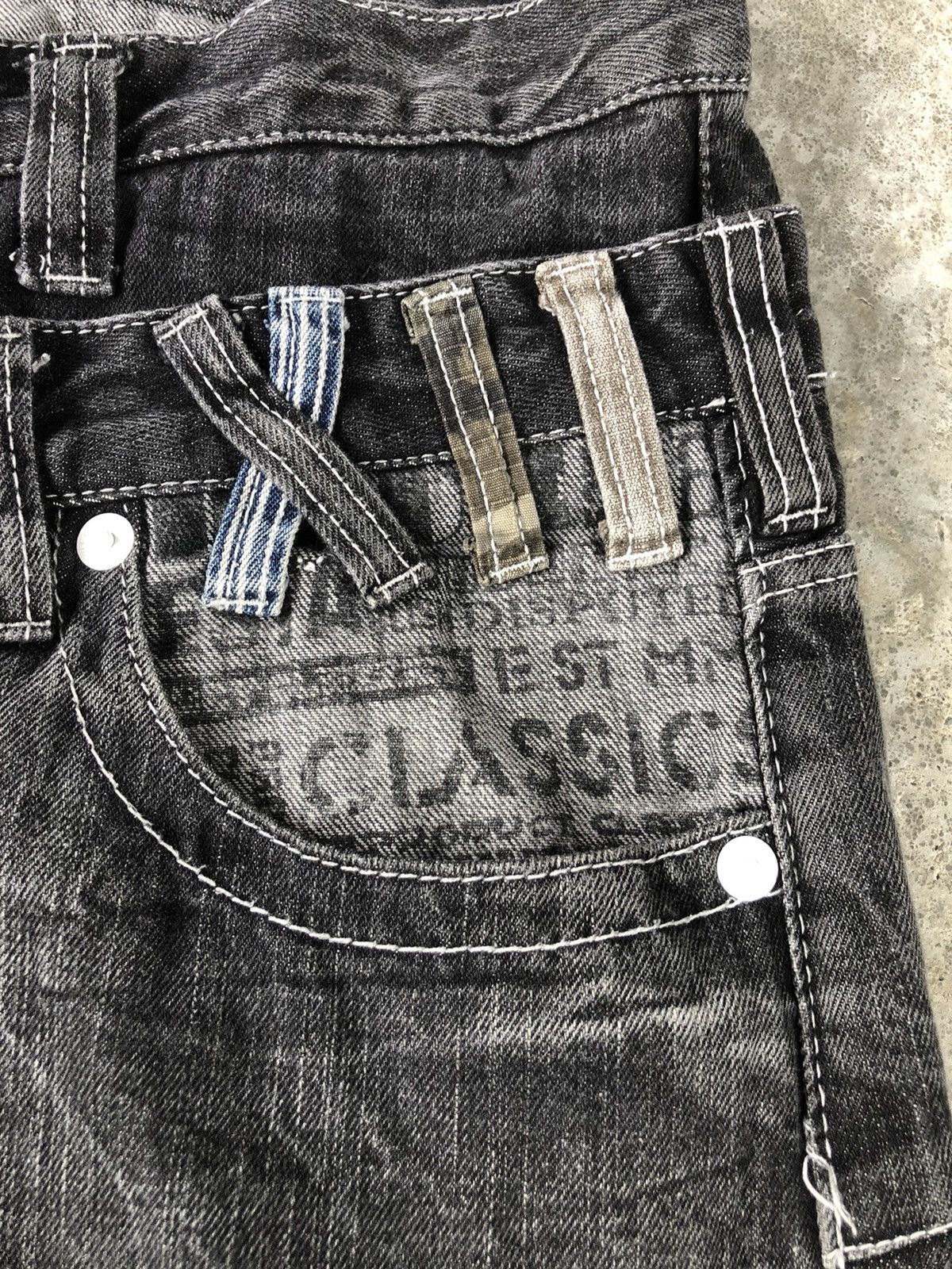 Hysteric Glamour Dominate Handcrafted Double Waist embroidered jeans Size US 32 / EU 48 - 13 Thumbnail