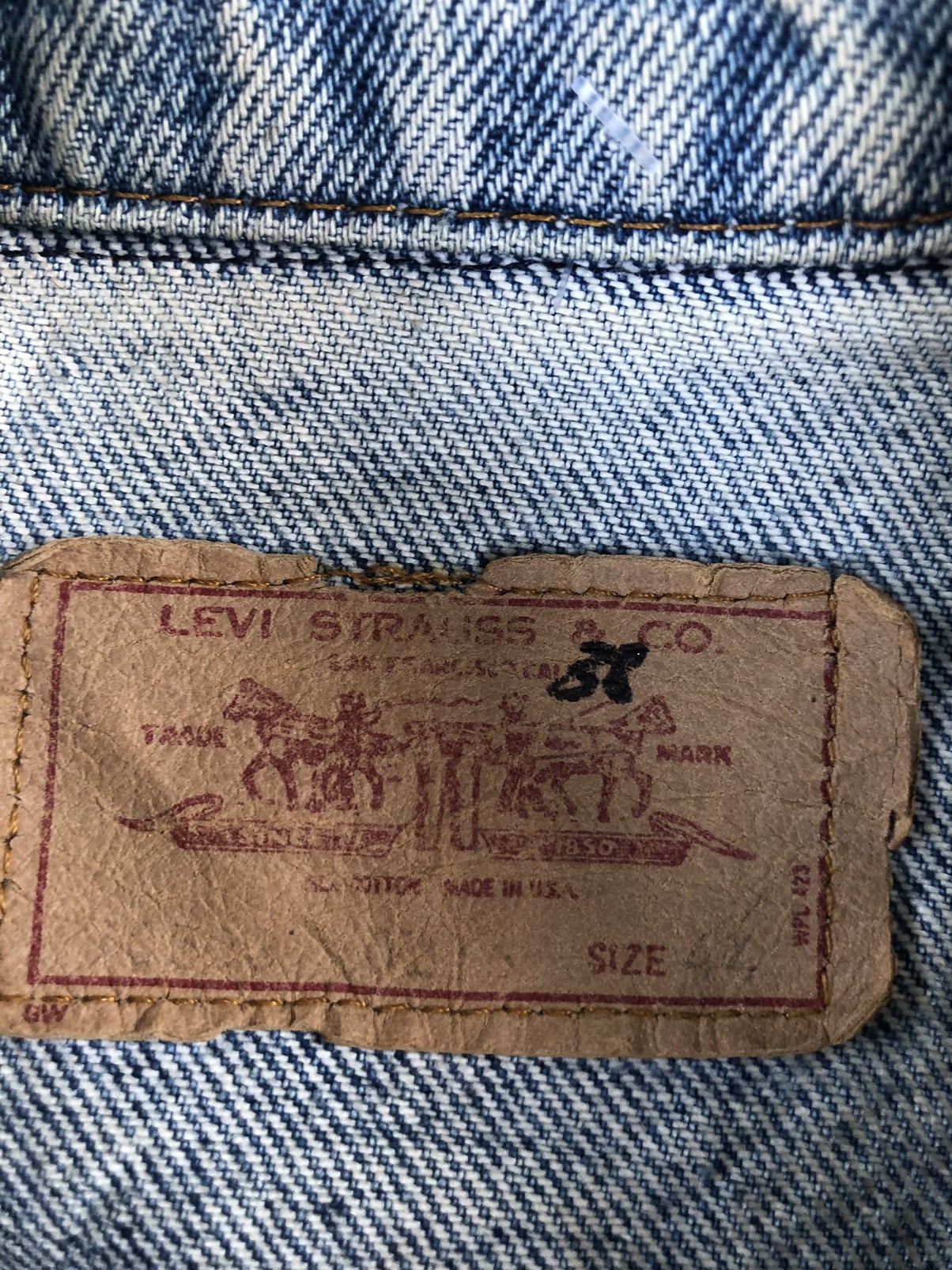 Levi's Vintage 70s Levi’s Big E Denim Jacket Distressed Size US L / EU 52-54 / 3 - 22 Thumbnail