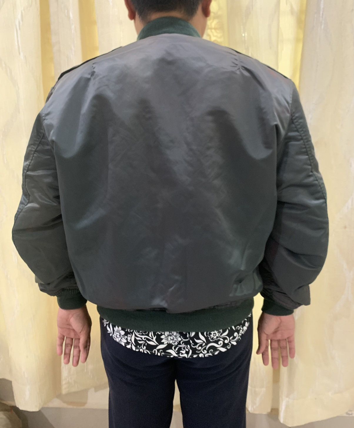 Japanese Brand Vintage Sunfaded Flight Bomber Jacket Size US M / EU 48-50 / 2 - 10 Thumbnail