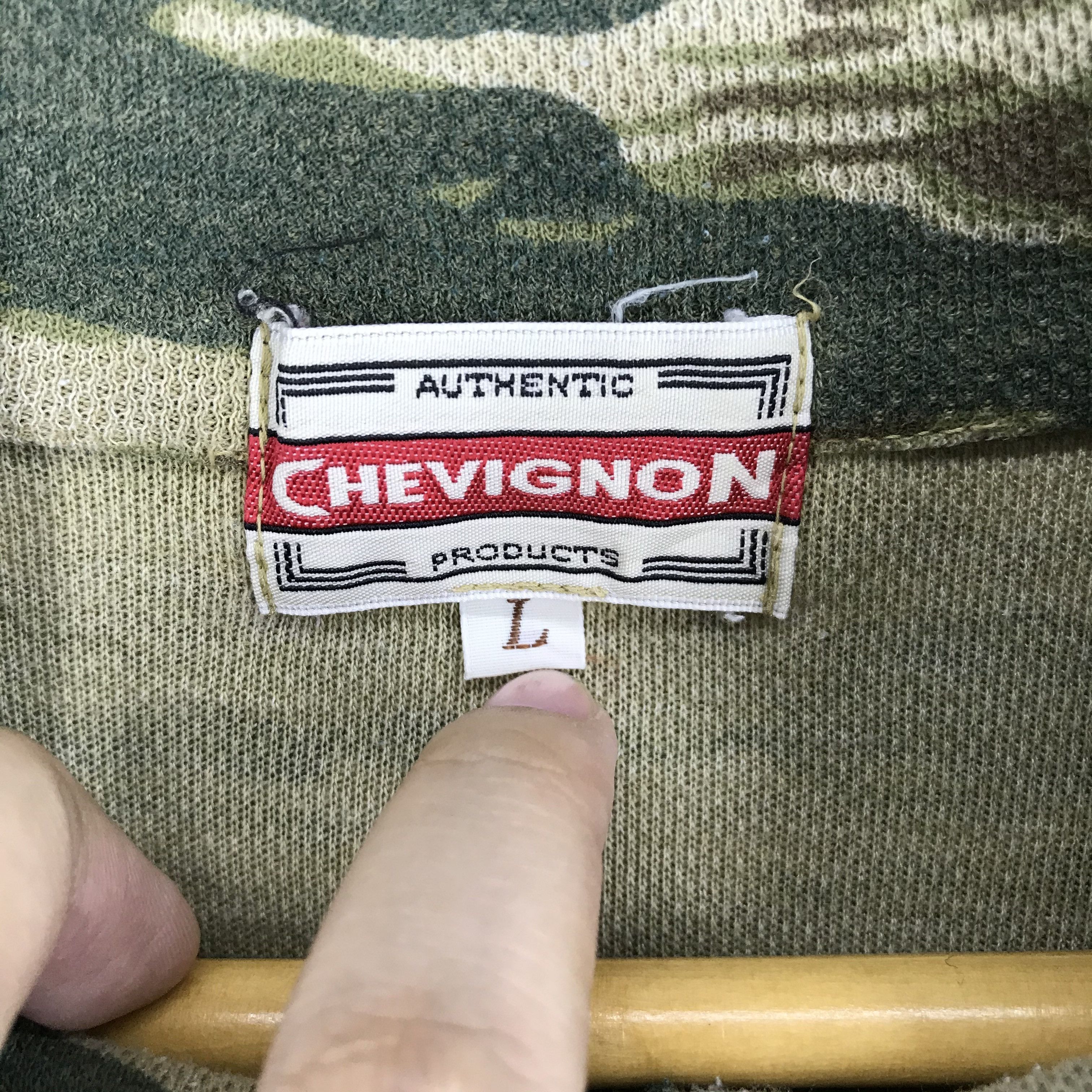 Chevignon CHEVIGNON PRODUCTS Camouflage Sweatshirt #2273-79 Size US M / EU 48-50 / 2 - 5 Thumbnail