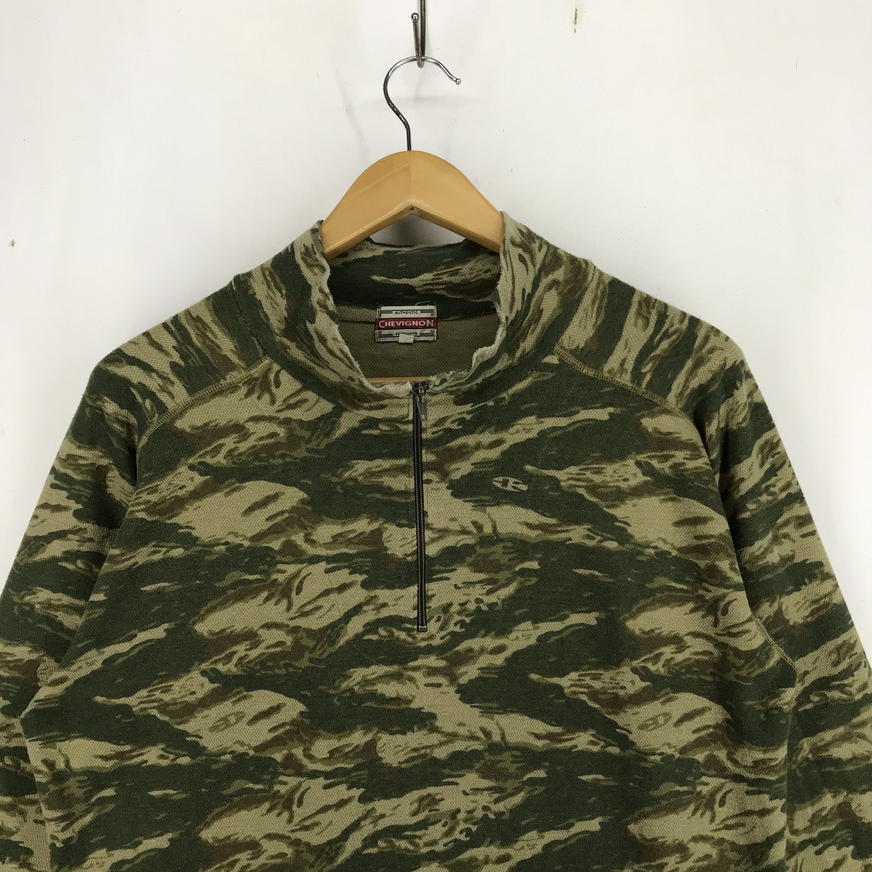Chevignon CHEVIGNON PRODUCTS Camouflage Sweatshirt #2273-79 Size US M / EU 48-50 / 2 - 2 Thumbnail