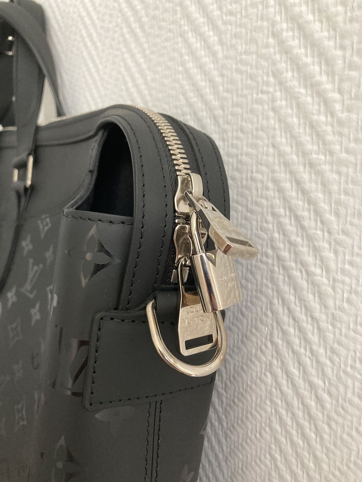 Louis Vuitton LV Fall 2016 Men Runway bag Size ONE SIZE - 5 Thumbnail