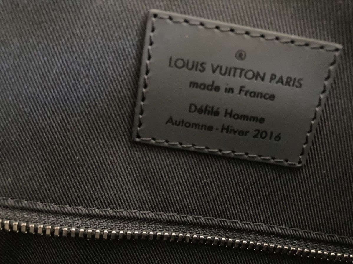 Louis Vuitton LV Fall 2016 Men Runway bag Size ONE SIZE - 9 Thumbnail
