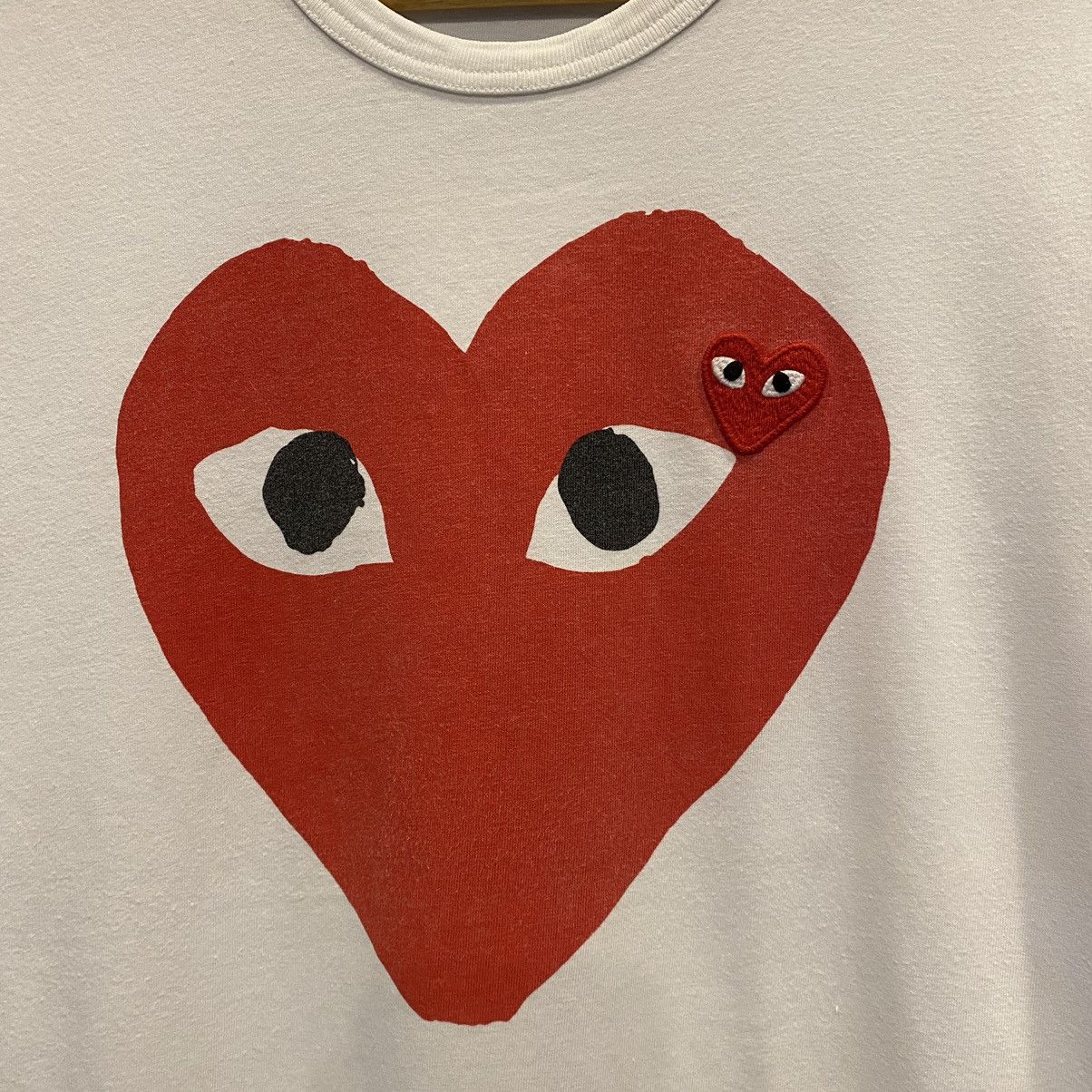 Comme des Garcons × Comme des Garcons PLAY RARE‼️Comme Des Garcons PLAY Love Embroidery T-Shirts Size US M / EU 48-50 / 2 - 3 Thumbnail