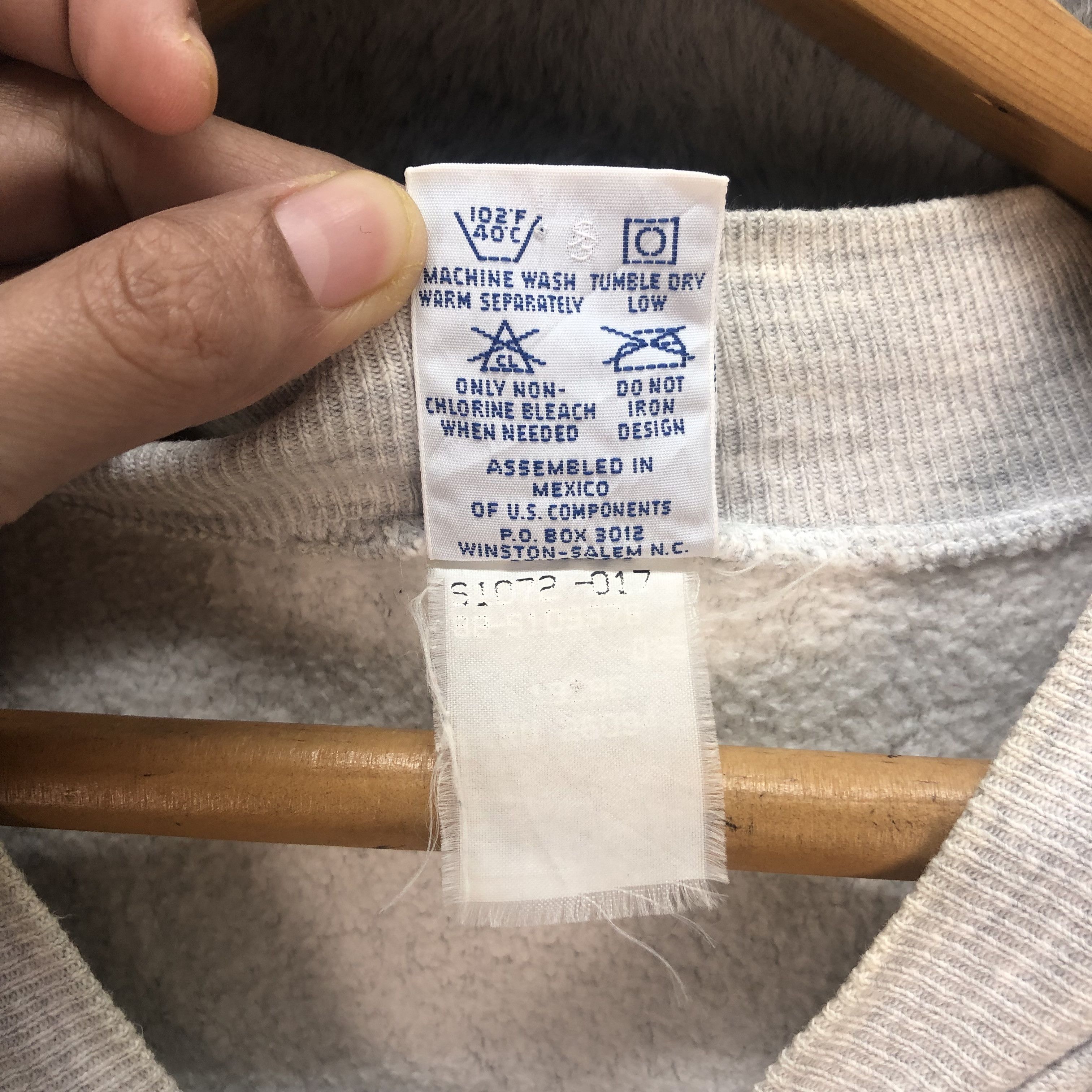 Champion 80's CHAMPION REVERSE WEAVE VARSITY #6720-81 Size US L / EU 52-54 / 3 - 10 Thumbnail
