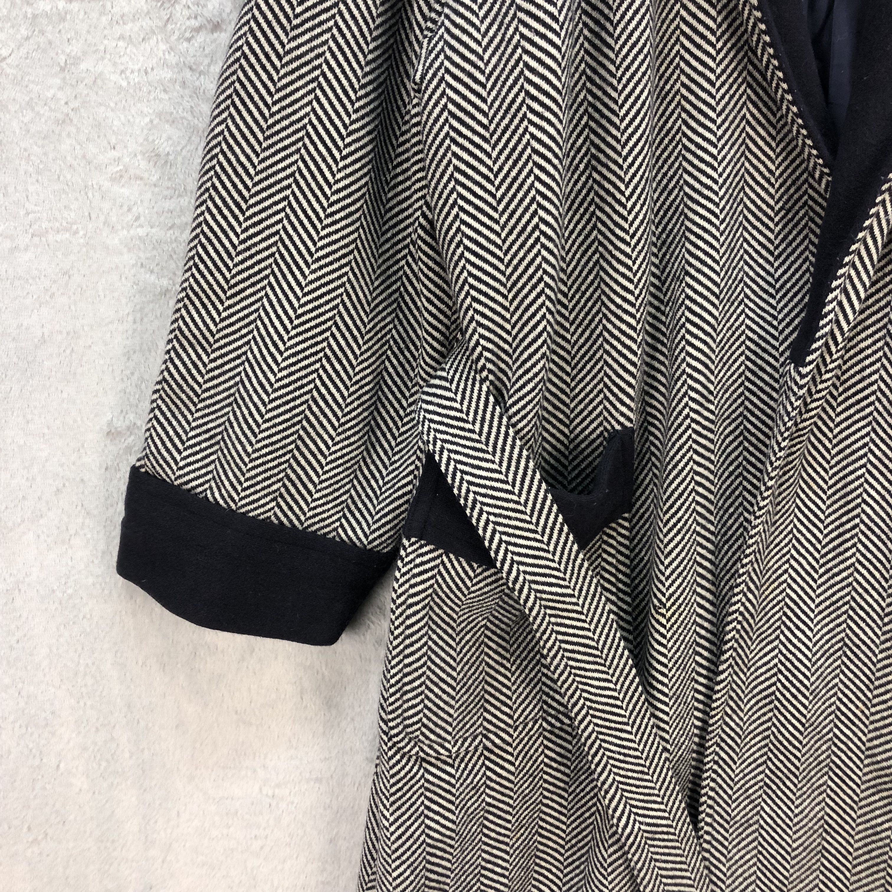 Pierre Cardin PIERRE CARDIN Herringbone Robe #6734-83 Size US L / EU 52-54 / 3 - 5 Thumbnail