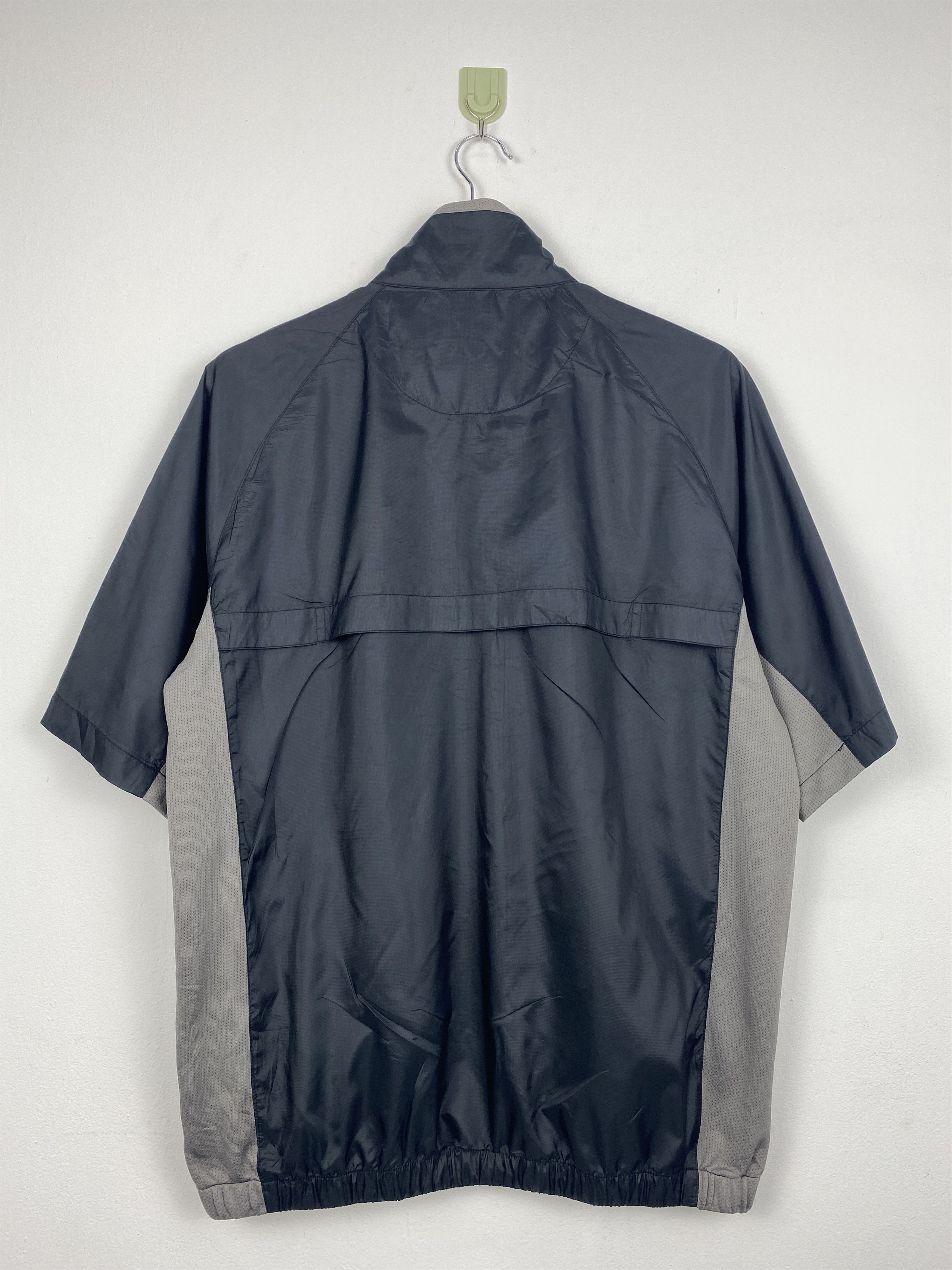 Nike Vintage Nike Golf Short Sleeve Windbreaker Jacket AH0070 Size US XL / EU 56 / 4 - 3 Thumbnail