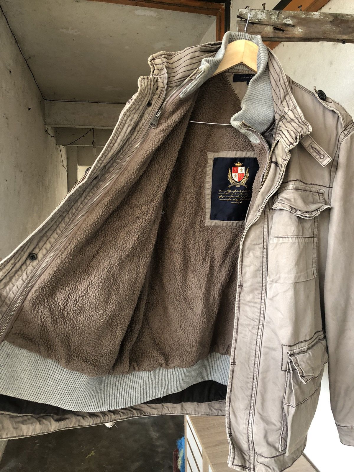 Tommy Hilfiger Vintage Tommy Hilfiger Military Style Field Jackets Size US M / EU 48-50 / 2 - 11 Thumbnail
