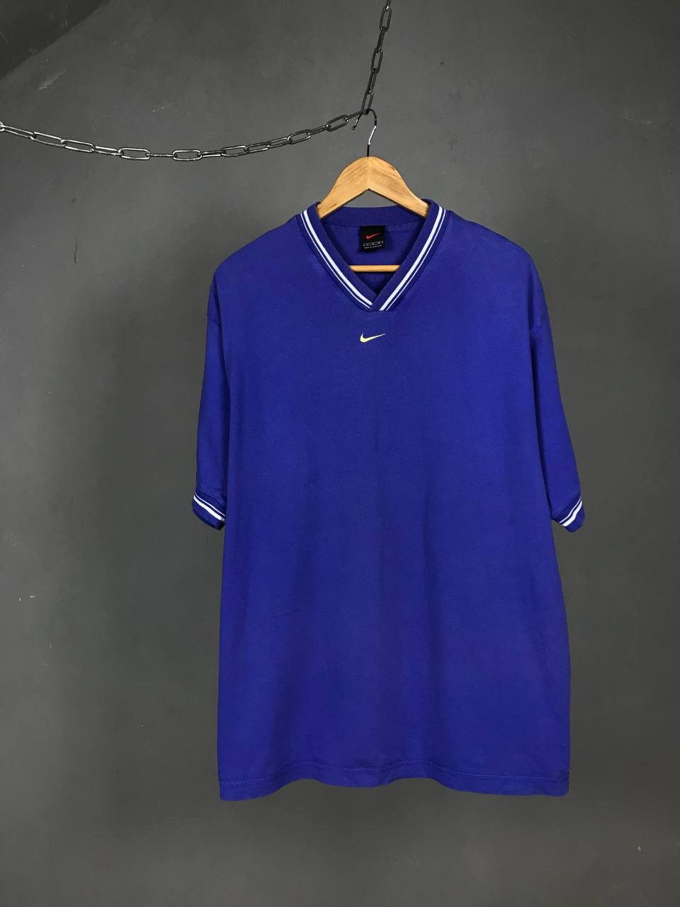 Nike × Vintage Nike swoosh streetwear vintage center logo tee Size US XL / EU 56 / 4 - 1 Thumbnail