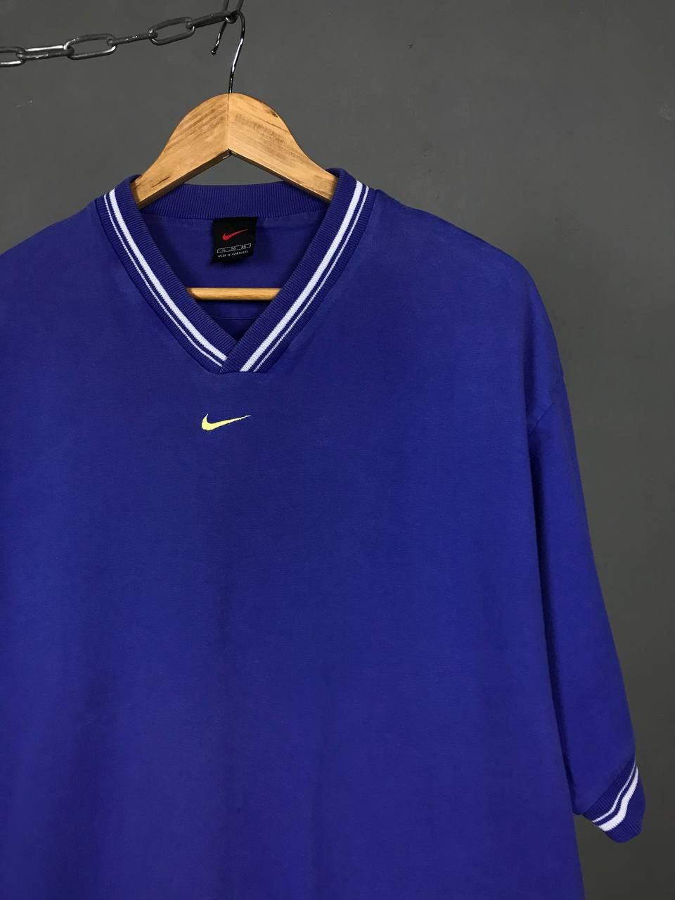 Nike × Vintage Nike swoosh streetwear vintage center logo tee Size US XL / EU 56 / 4 - 2 Thumbnail