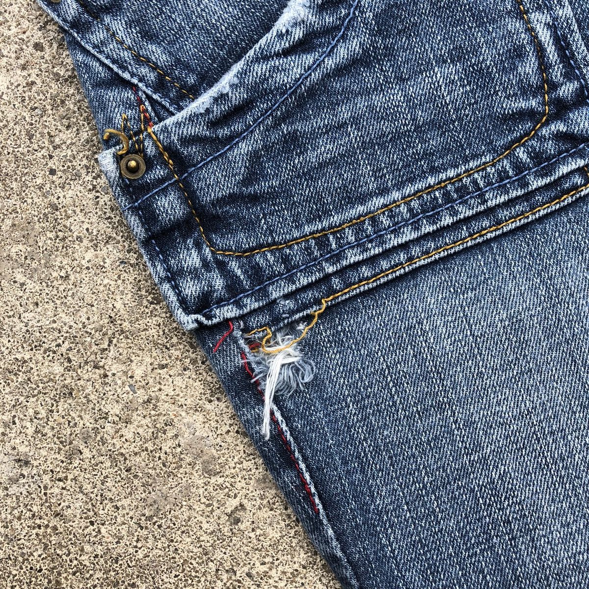 Japanese Brand 🔥Rare🔥🇯🇵Staff Excellent Blue Rips Boot Cut Denim Jeans Size 30" / US 8 / IT 44 - 9 Thumbnail