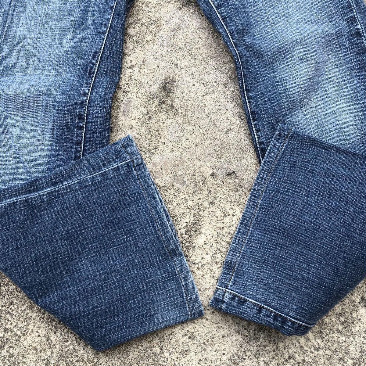 Japanese Brand 🔥Rare🔥🇯🇵Staff Excellent Blue Rips Boot Cut Denim Jeans Size 30" / US 8 / IT 44 - 7 Thumbnail