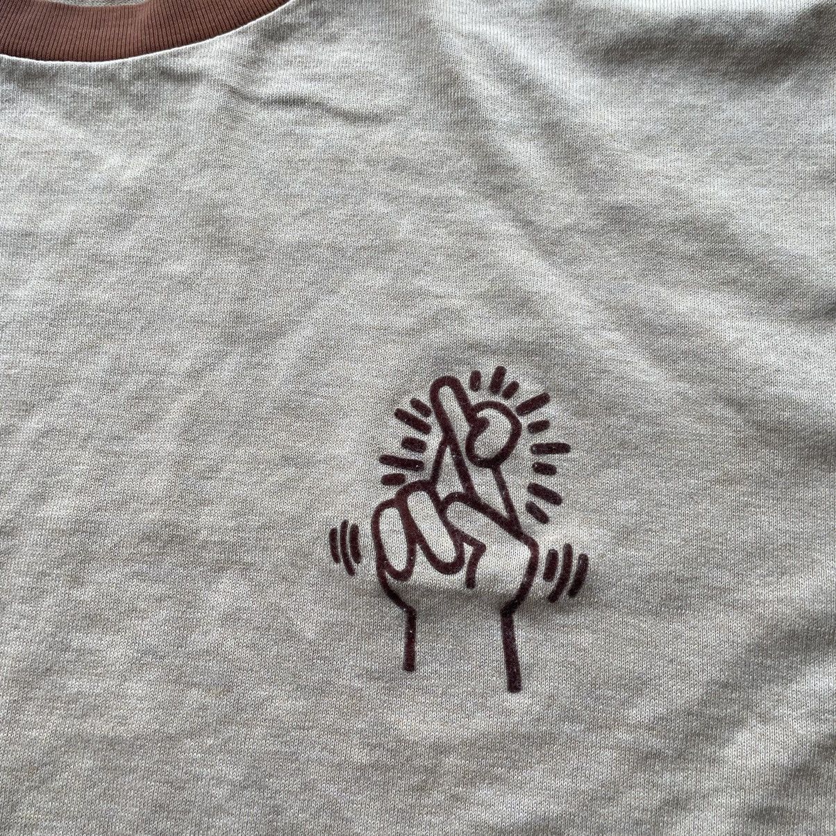 Keith Haring × Vintage 💥90s Keith Haring Twist Finger Tshirt Size US S / EU 44-46 / 1 - 4 Thumbnail