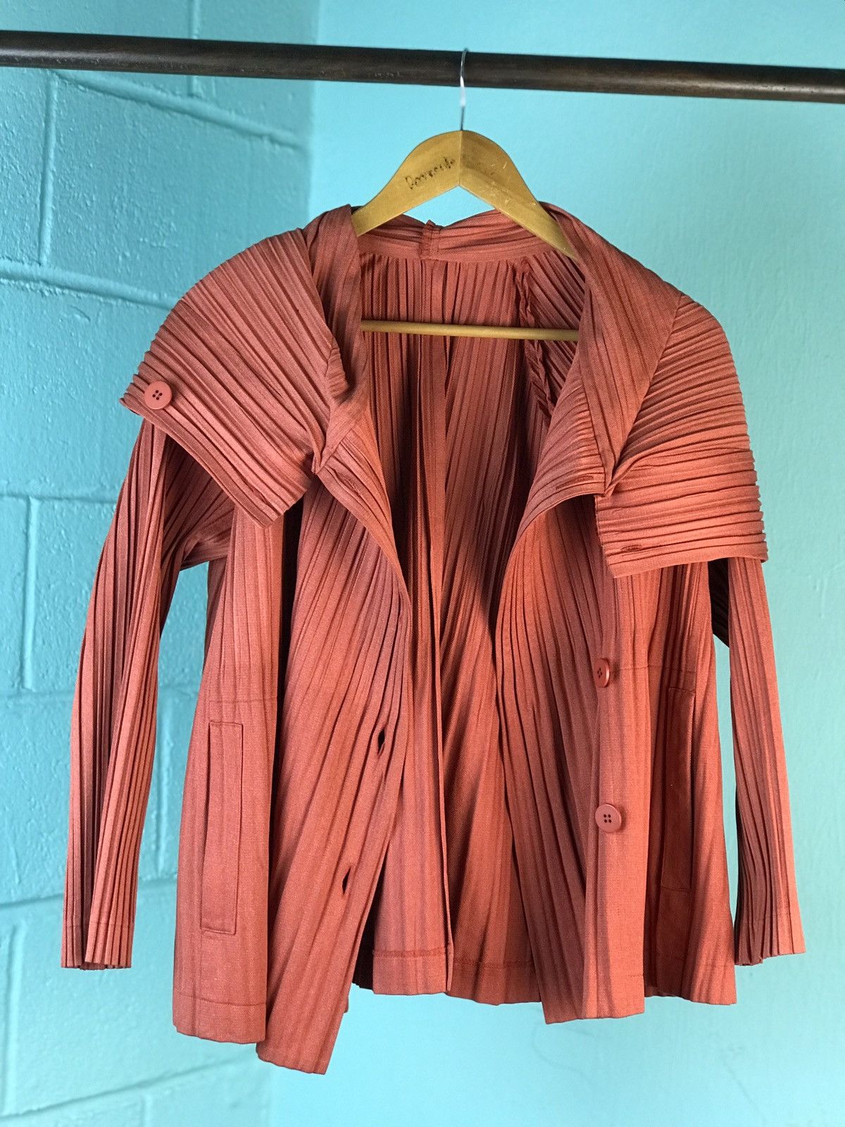 Homme Plisse Issey Miyake × Pleats Please Issey Miyake Grail!! Pleats Please Cropped Button Hoodie Size US L / EU 52-54 / 3 - 2 Thumbnail