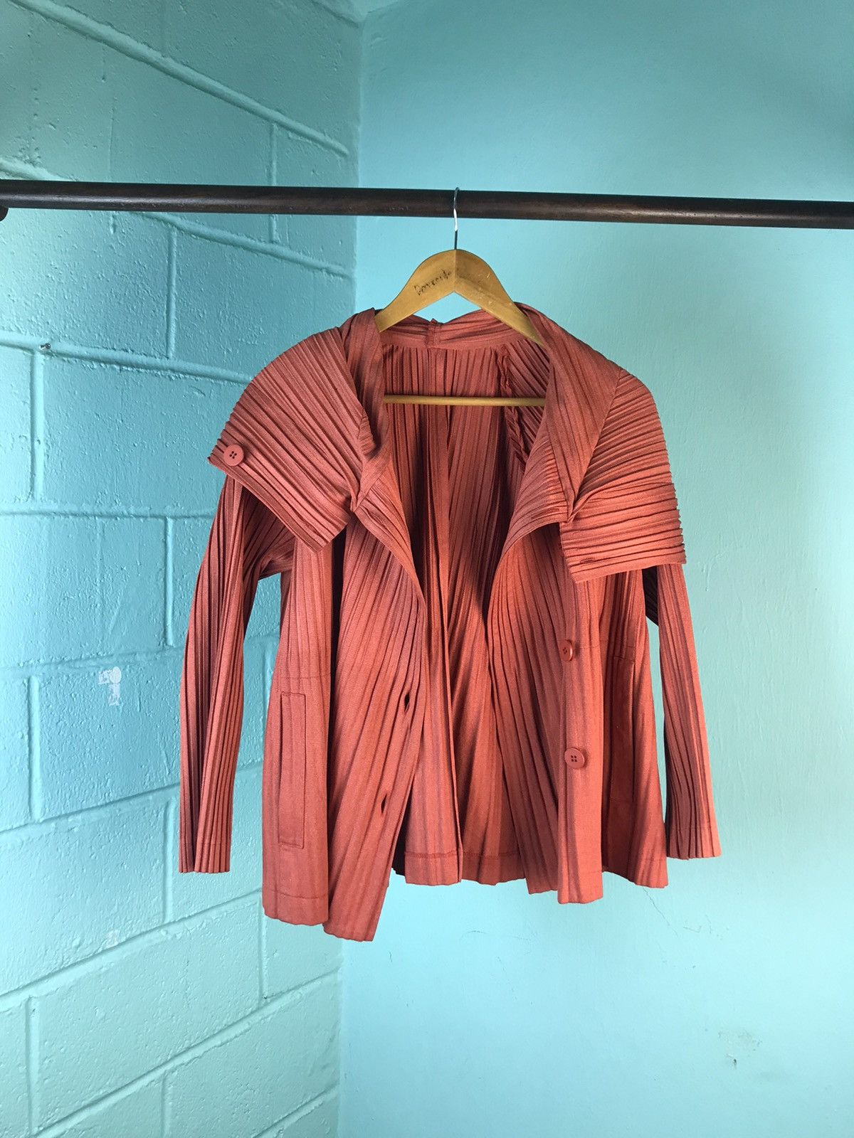Homme Plisse Issey Miyake × Pleats Please Issey Miyake Grail!! Pleats Please Cropped Button Hoodie Size US L / EU 52-54 / 3 - 3 Thumbnail