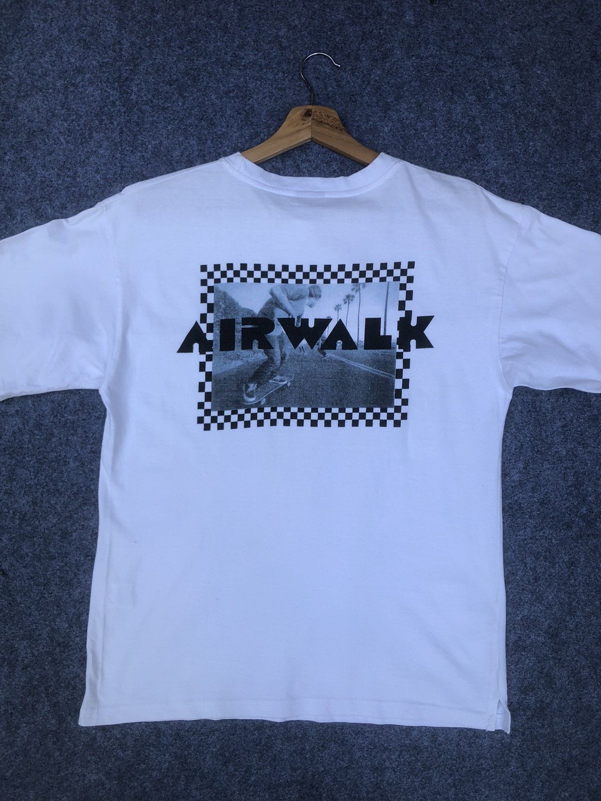 Airwalk Last Drop🔥Rare‼️Vintage Airwalk Skateboard Photo Tee Size US L / EU 52-54 / 3 - 9 Thumbnail