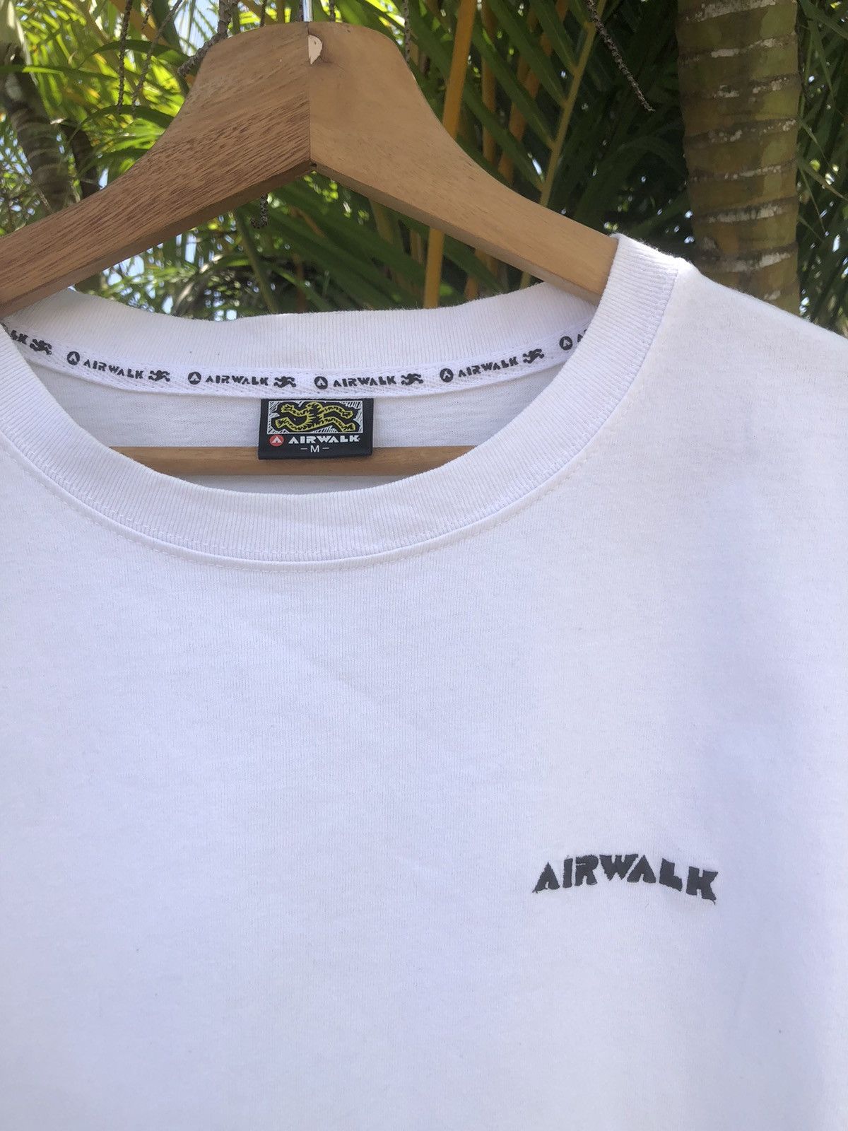 Airwalk Last Drop🔥Rare‼️Vintage Airwalk Skateboard Photo Tee Size US L / EU 52-54 / 3 - 4 Thumbnail