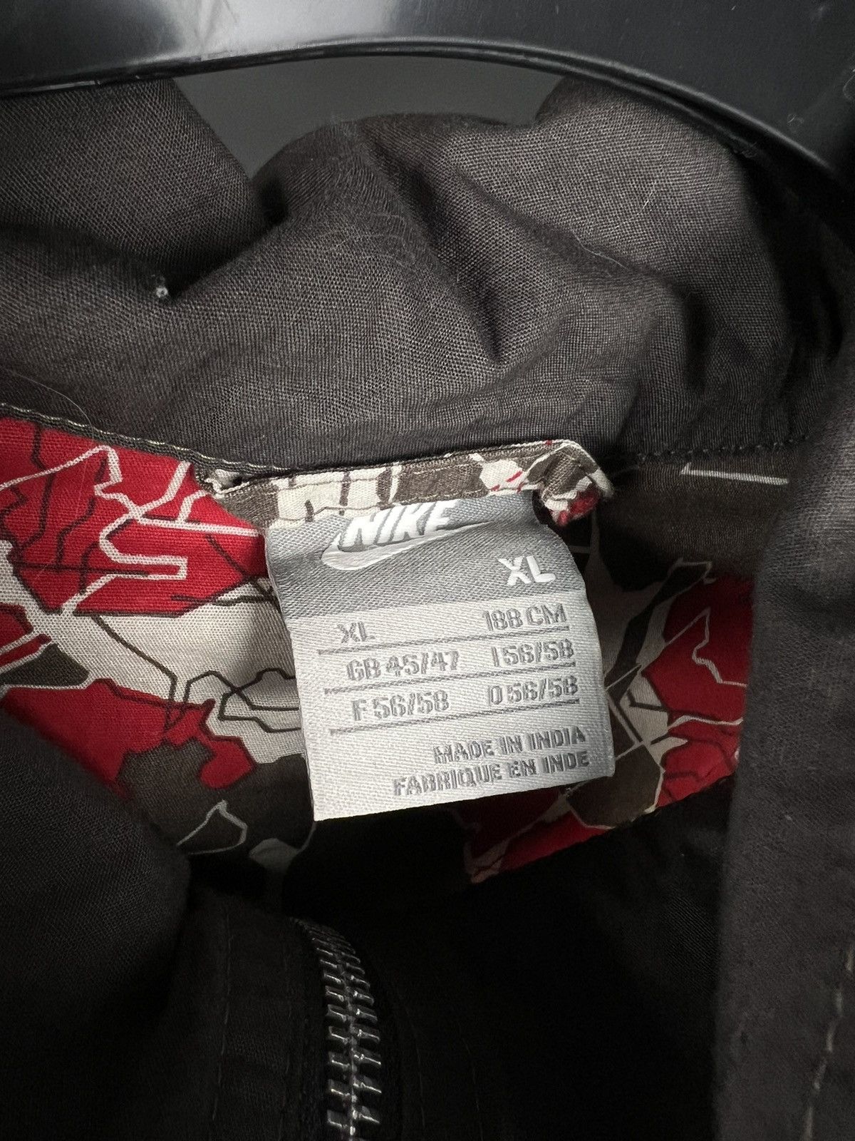 Nike × Vintage VTG windbreaker jacket Nike red full zip iron logo Size US XL / EU 56 / 4 - 5 Thumbnail
