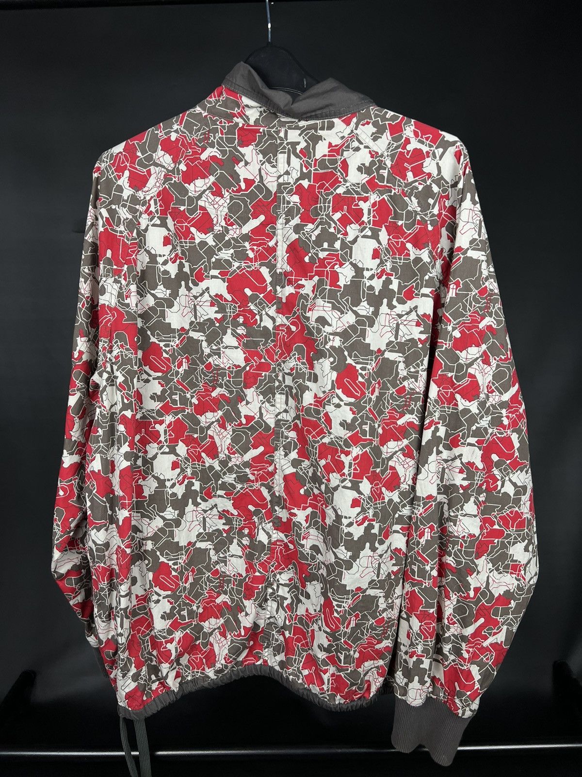 Nike × Vintage VTG windbreaker jacket Nike red full zip iron logo Size US XL / EU 56 / 4 - 7 Thumbnail