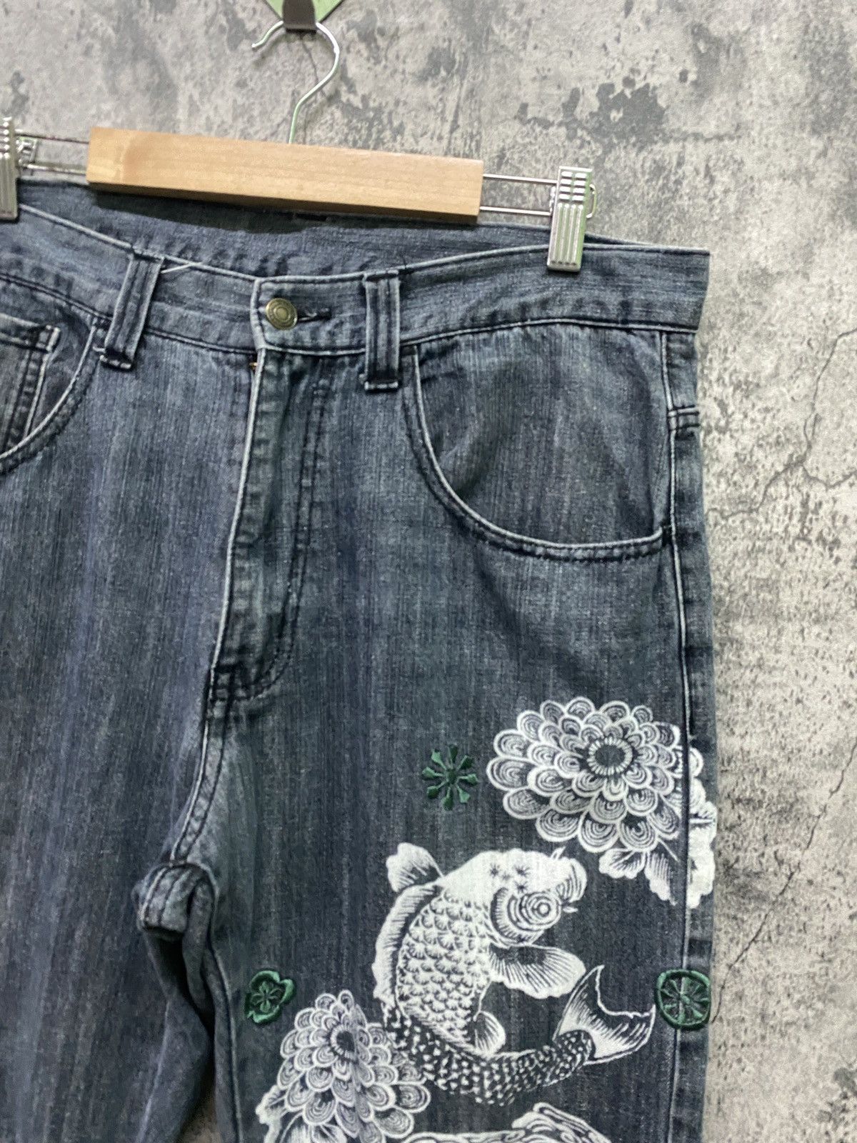 Designer × Japanese Brand Japan VOMANIE Embroidered And Printed Sukajan Fish Koi Jeans Size US 32 / EU 48 - 7 Thumbnail