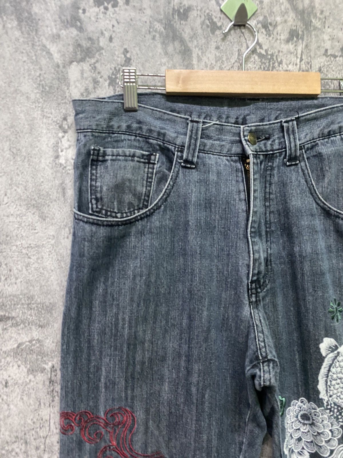 Designer × Japanese Brand Japan VOMANIE Embroidered And Printed Sukajan Fish Koi Jeans Size US 32 / EU 48 - 4 Thumbnail