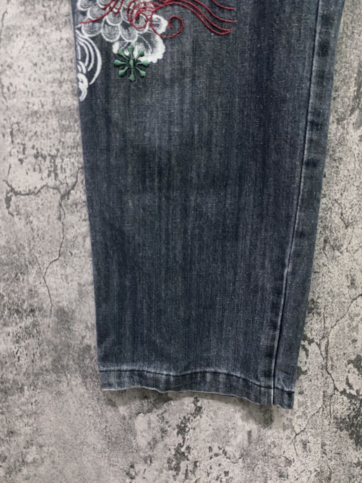 Designer × Japanese Brand Japan VOMANIE Embroidered And Printed Sukajan Fish Koi Jeans Size US 32 / EU 48 - 9 Thumbnail