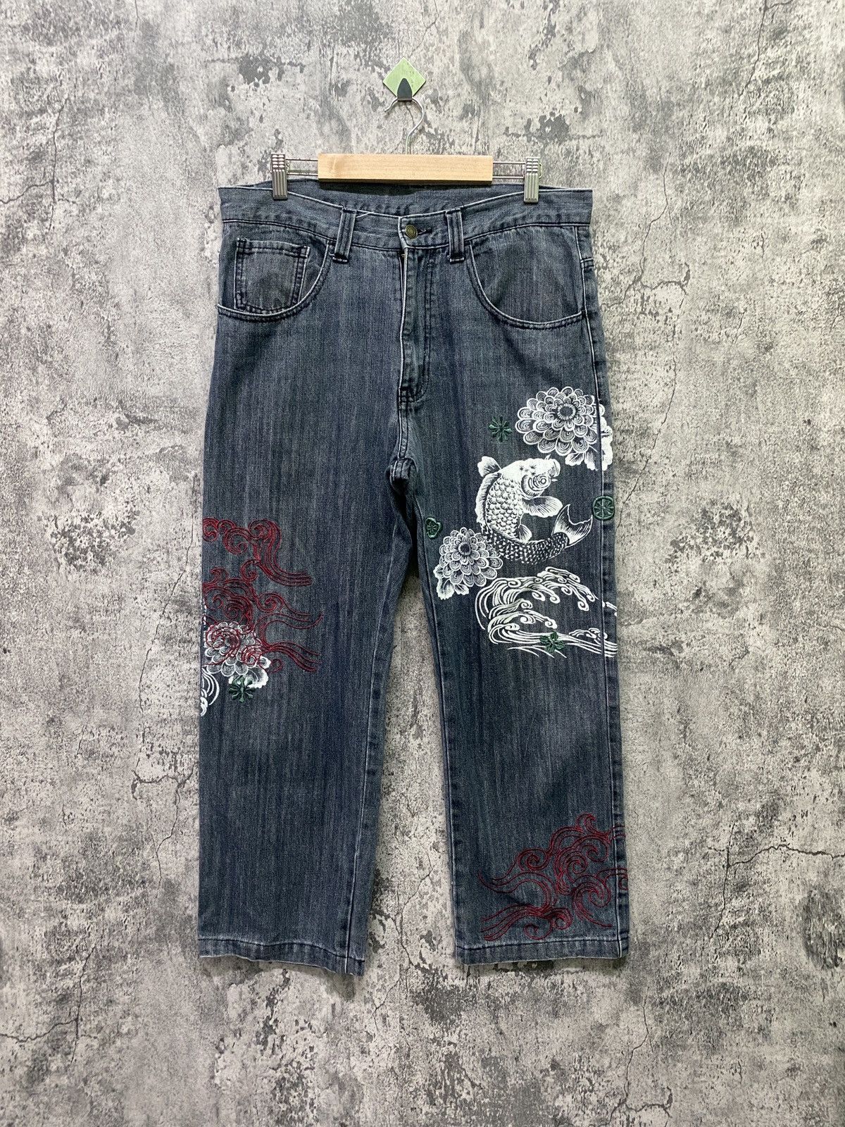 Designer × Japanese Brand Japan VOMANIE Embroidered And Printed Sukajan Fish Koi Jeans Size US 32 / EU 48 - 1 Thumbnail