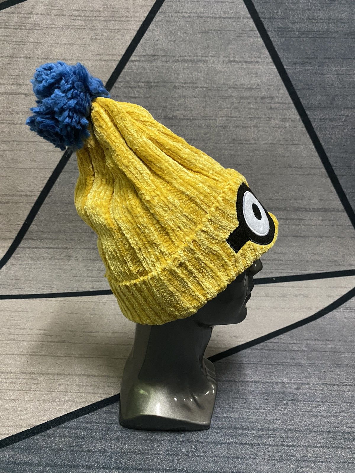 Universal Studios DESPICABLE ME Yellow Velvet Beanie Hat Size ONE SIZE - 2 Thumbnail