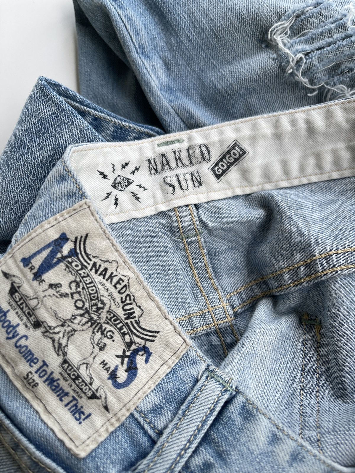 Naked & Famous Naked Sun Distressed Ripped Jeans Size US 31 - 9 Thumbnail
