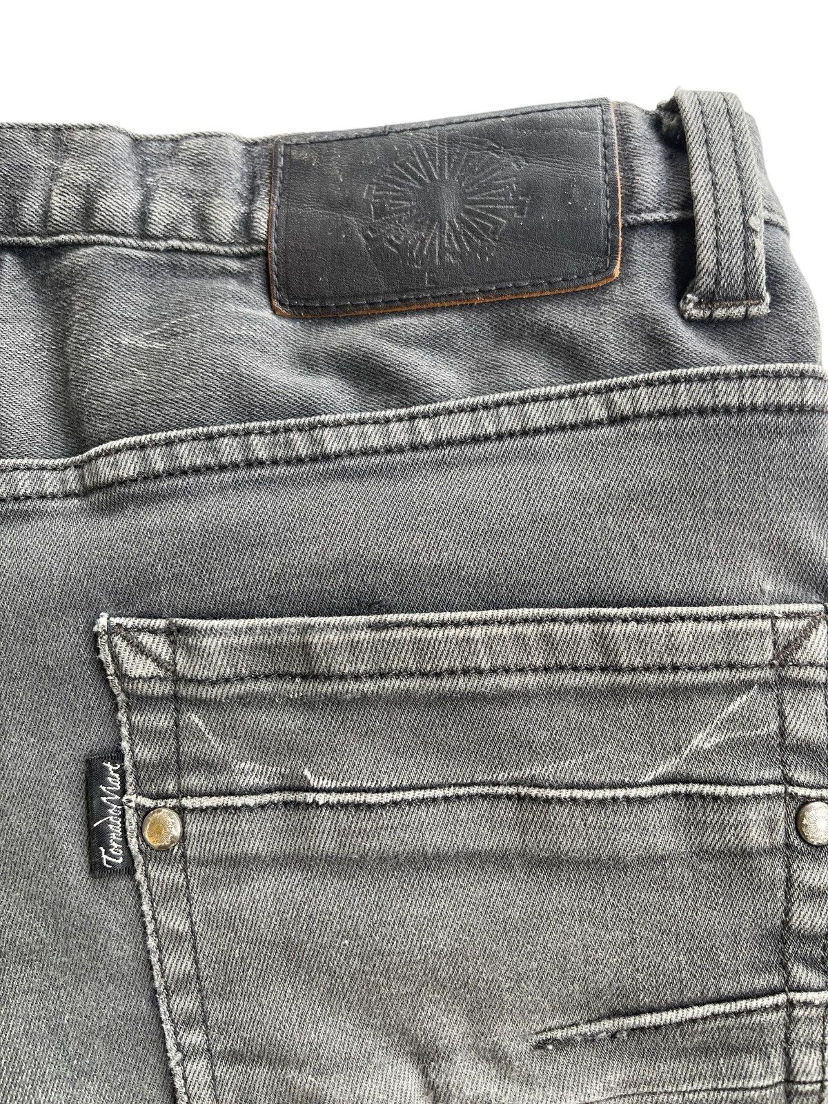Tornado Mart Cut Up Stretch Destroyed Straight Jeans Size US 30 / EU 46 - 13 Thumbnail