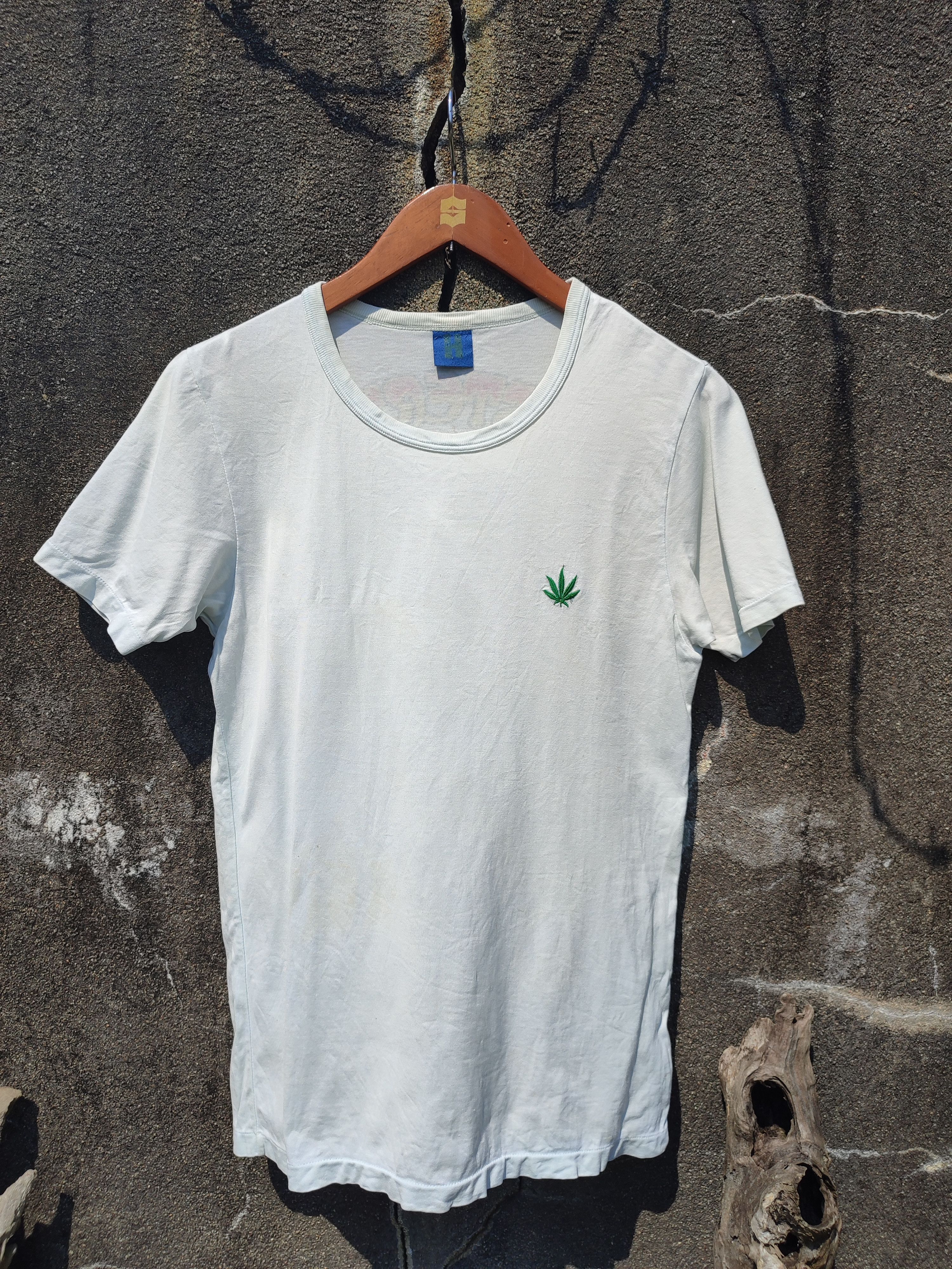 Hysteric Glamour × Japanese Brand × Vintage Hysteric Glamour Weed Girl Vintage T-Shirt - Rare Size US S / EU 44-46 / 1 - 12 Thumbnail