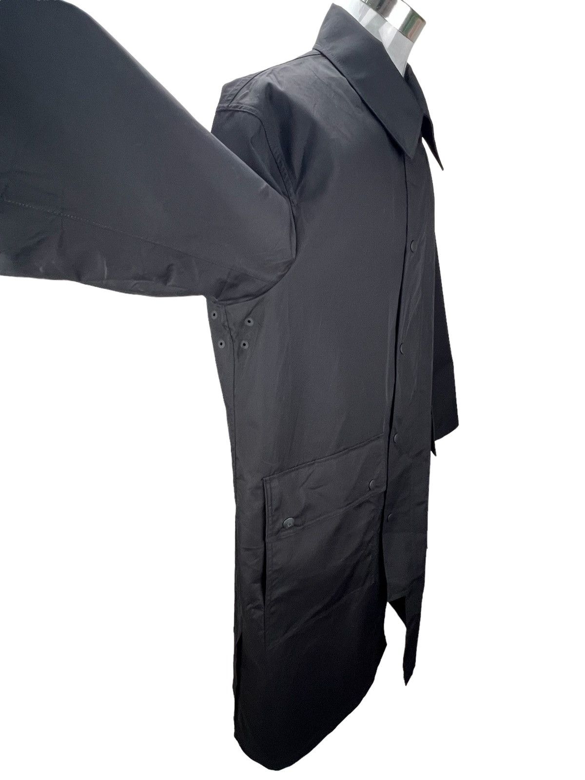 Jun Takahashi Uniqlo UUU Black Waterproof ParkaJacket Size US XXL / EU 58 / 5 - 3 Thumbnail