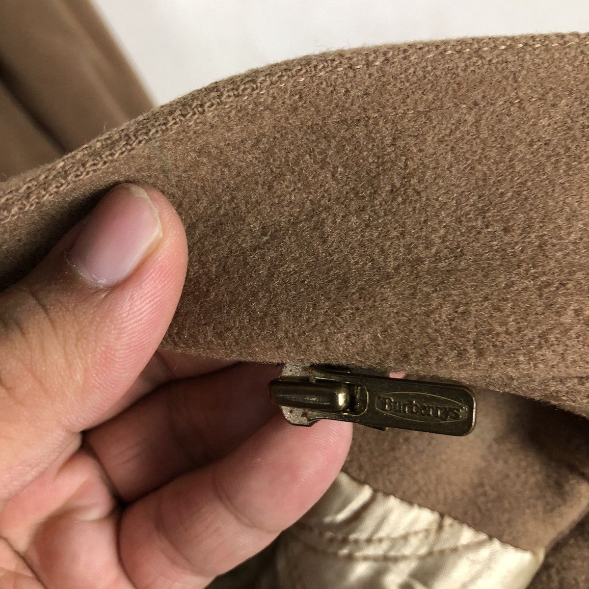 Burberry FLY COAT - RICH BROWN WOOL MULTI POCKET Size US M / EU 48-50 / 2 - 13 Thumbnail
