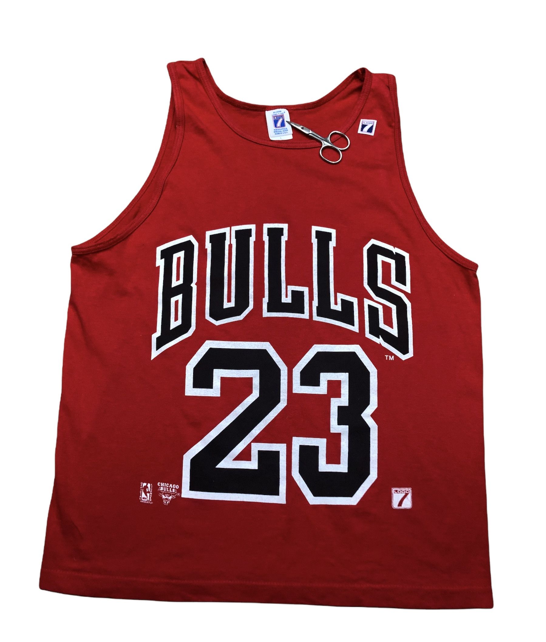 NBA × Vintage Vintage Chicago Bulls 23 Jordan NBA Tee Rare Sleveless Size US L / EU 52-54 / 3 - 1 Thumbnail