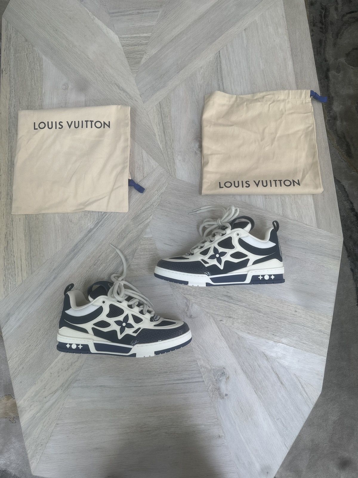 Louis Vuitton LV Skate Sneaker Grey. Size 01.5