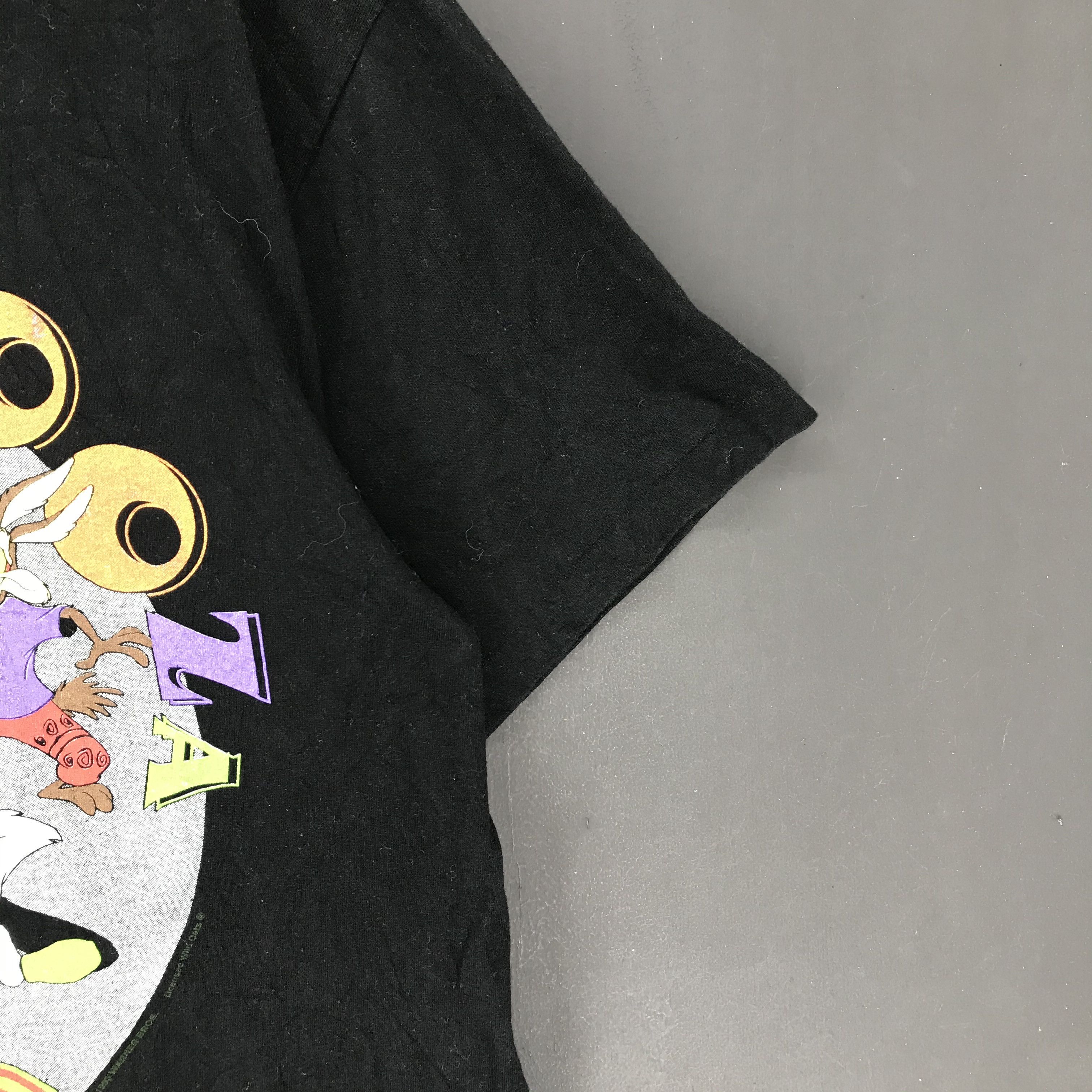 Other Vintage 1993 Wild Oats Looney Tunes Tee #1667-65 Size US XL / EU 56 / 4 - 5 Thumbnail