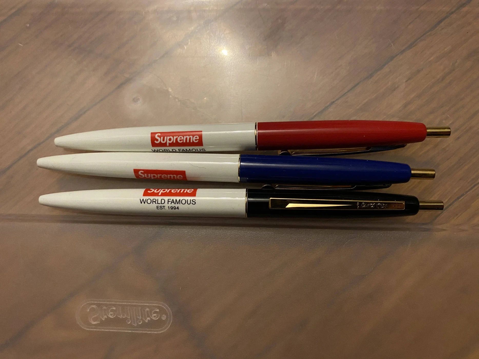 Supreme Supreme World Famous Bic Pen Set Size ONE SIZE - 1 Thumbnail