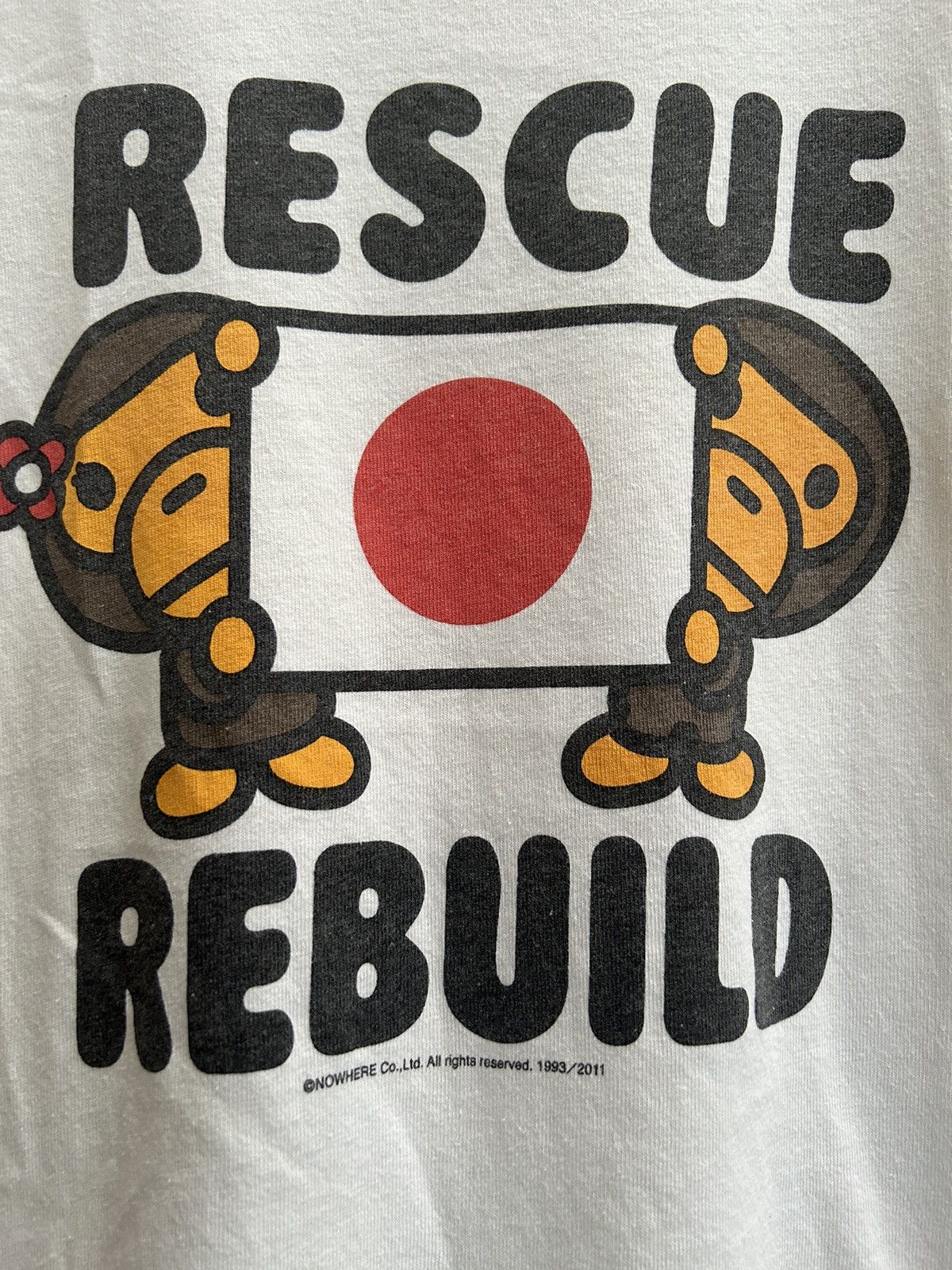Bape Rescue & Rebuild Charity Tee Size XS / US 0-2 / IT 36-38 - 3 Thumbnail