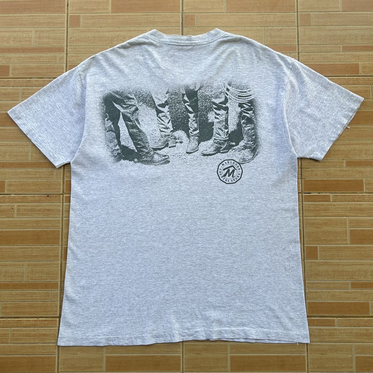 Marlboro Rare Vintage Malboro Country Store Cowboy Boots Tshirts Size US XL / EU 56 / 4 - 1 Thumbnail