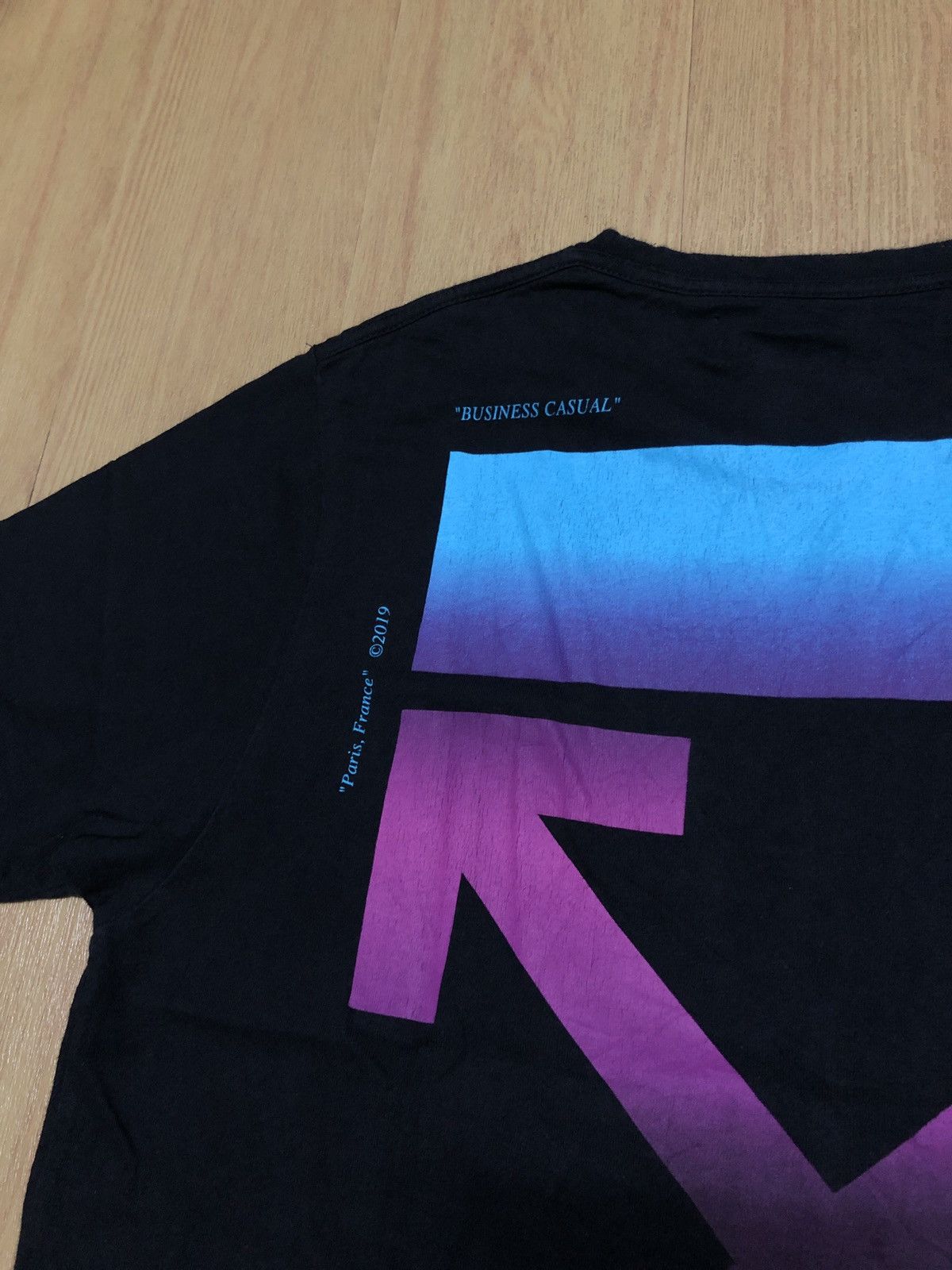 Off-White Off-White “Business Casual” Pink /Blue Gradient T-Shirts M Size US M / EU 48-50 / 2 - 6 Thumbnail