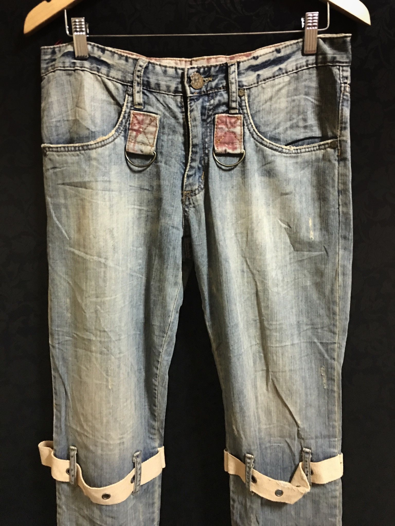 Japanese Brand Joneaa Distressed Jeans With Zipper at Back Side Size US 32 / EU 48 - 2 Thumbnail