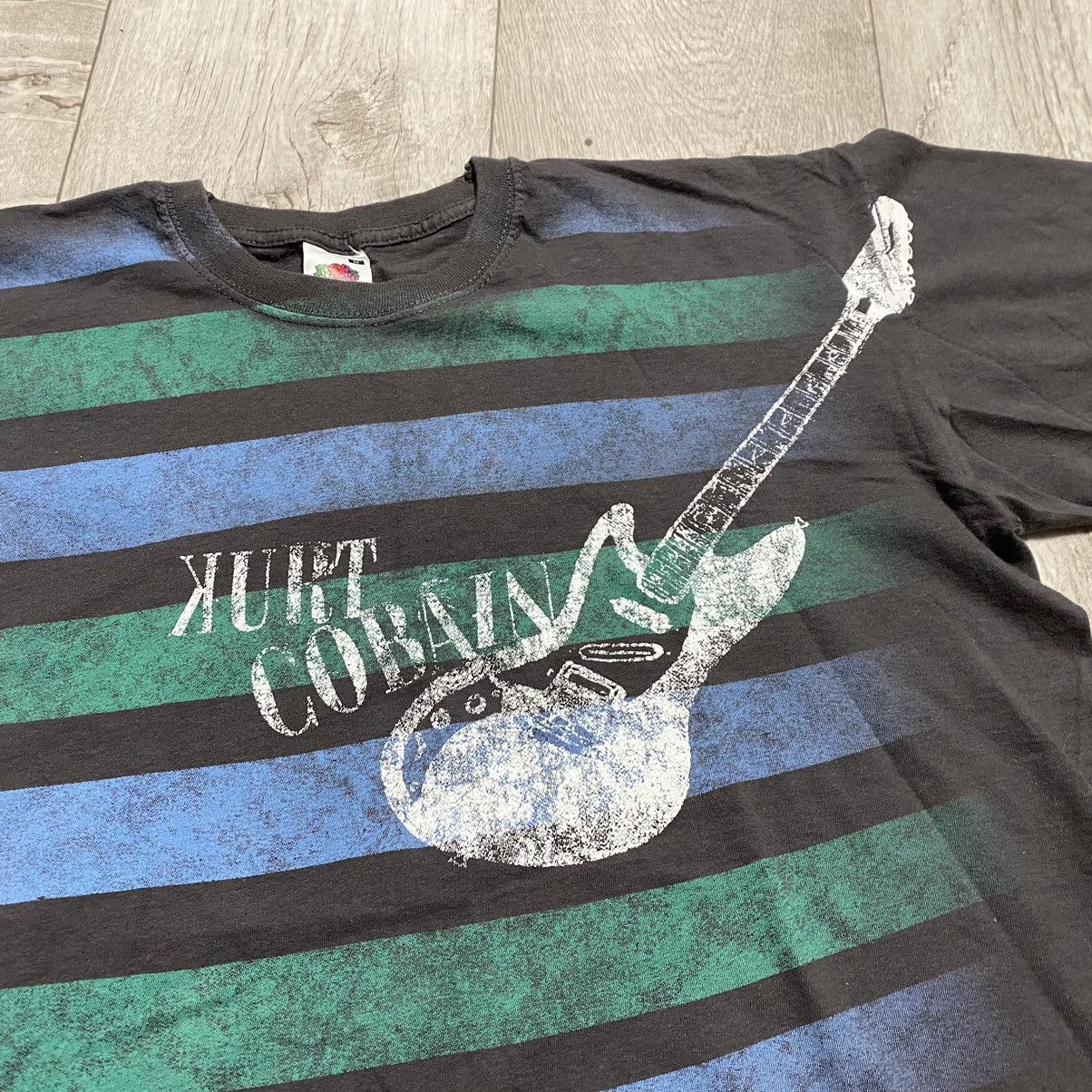Band Tees VINTAGE KURT COBAIN GUITAR STRIPED BOXY T SHIRT Size US M / EU 48-50 / 2 - 2 Thumbnail