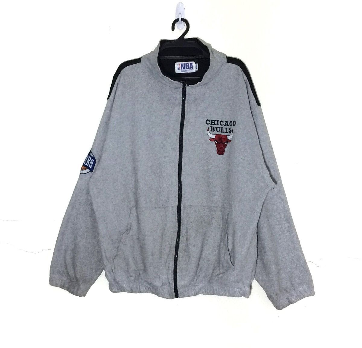 NBA Vintage Chicago Bulls Eastern Fleece Zipper Jacket Size US M / EU 48-50 / 2 - 4 Thumbnail