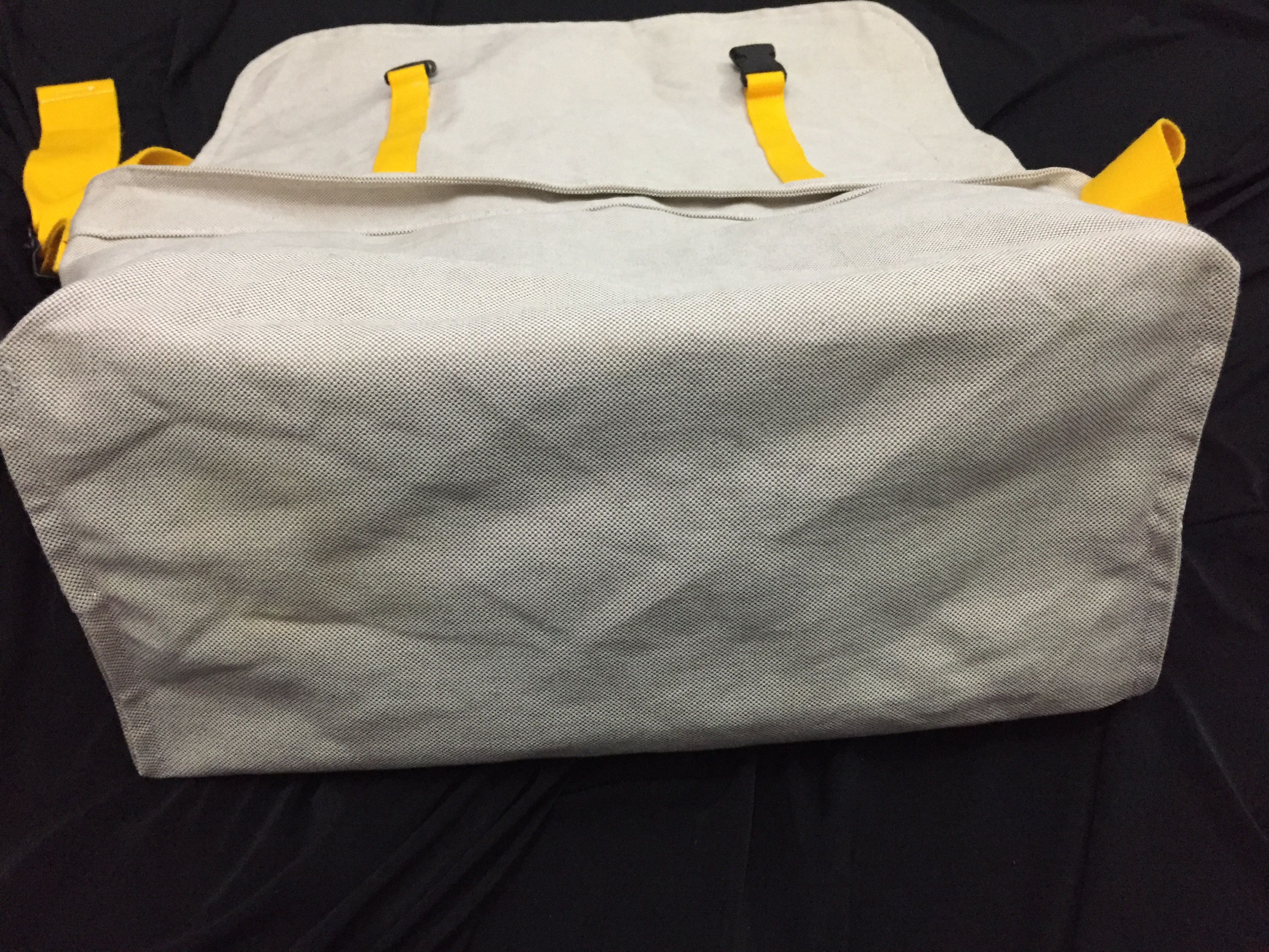 General Research 1998 General Research Large messenger parasite bag Size ONE SIZE - 8 Thumbnail