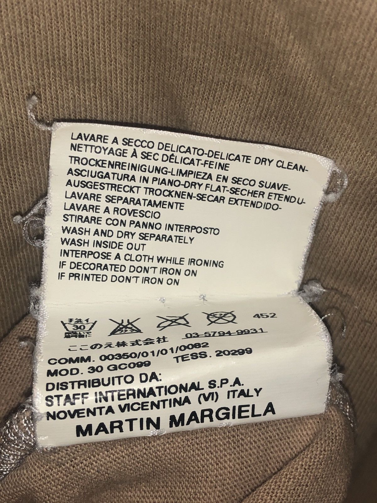 Maison Margiela Maison Margiela Aids Awareness V Neck Tshirts Size US M / EU 48-50 / 2 - 3 Thumbnail