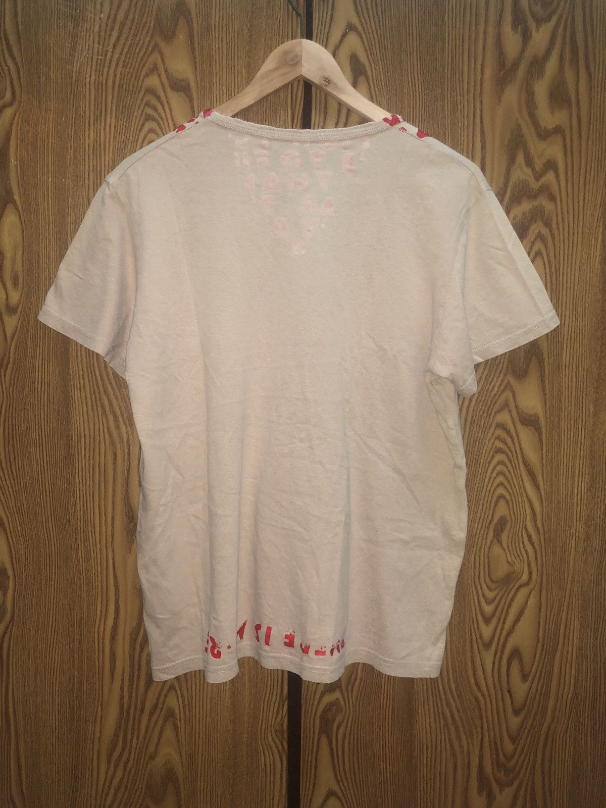 Maison Margiela Maison Margiela Aids Awareness V Neck Tshirts Size US M / EU 48-50 / 2 - 2 Thumbnail