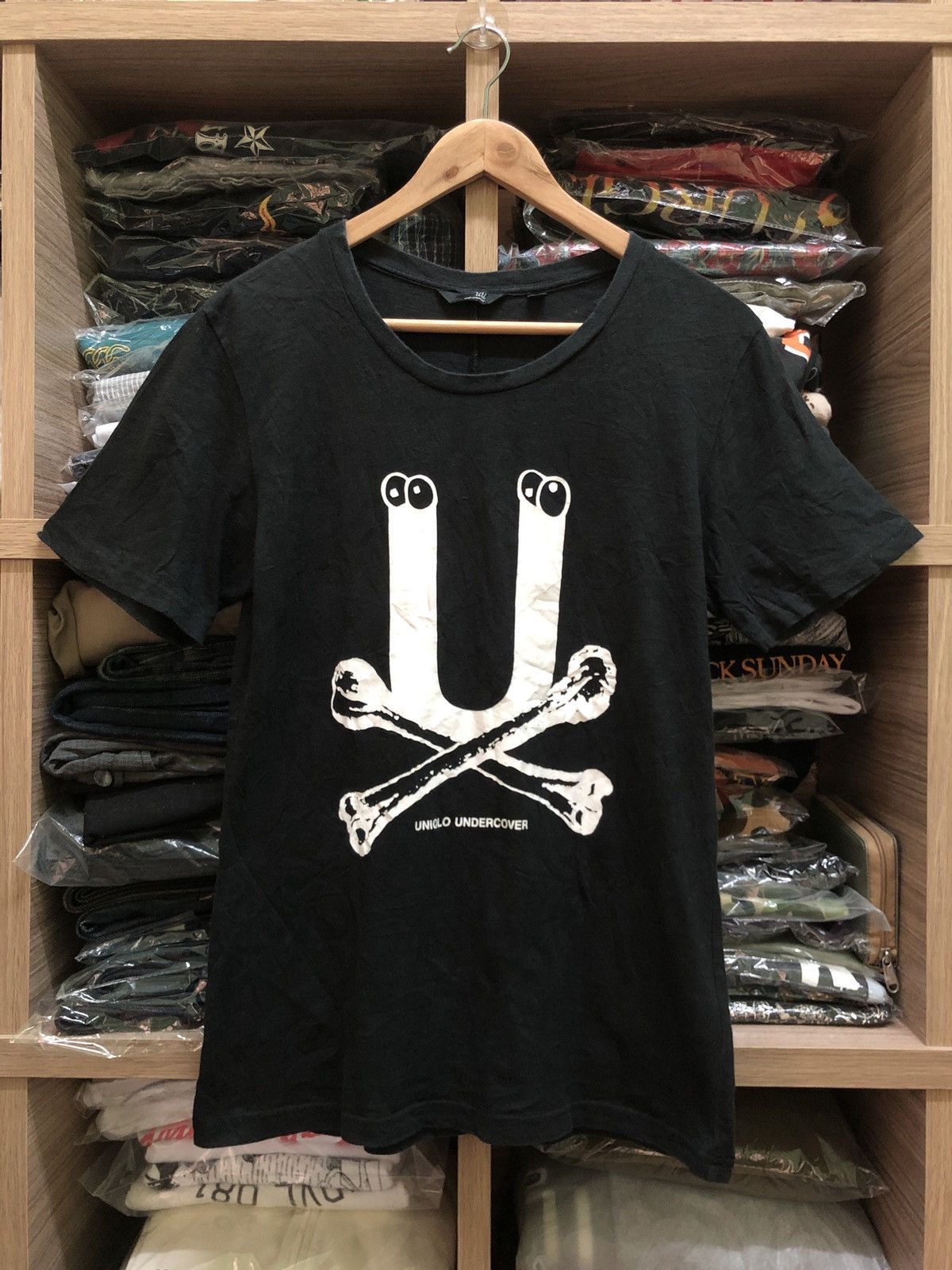 Undercover × Uniqlo 💥Undercover Uniqlo Cross Bones Tshirts Size US M / EU 48-50 / 2 - 1 Thumbnail