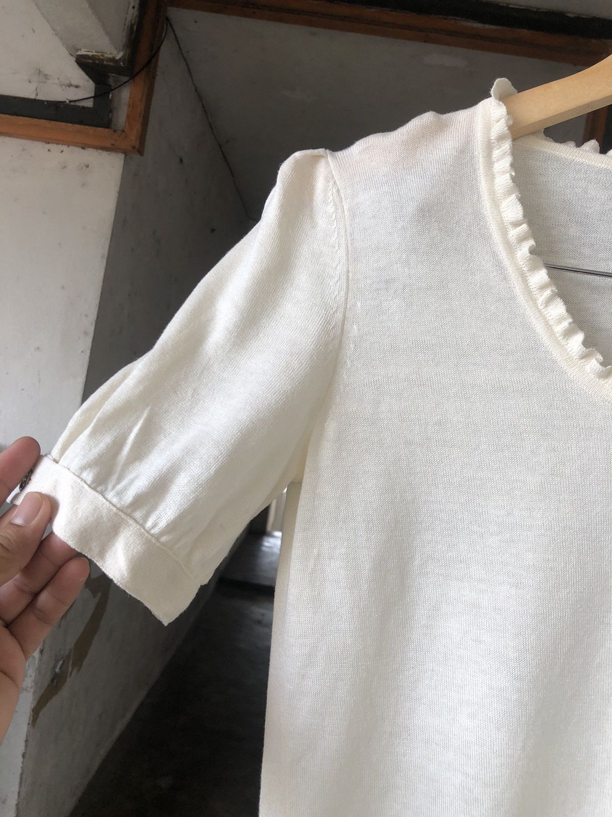 Burberry Vintage Burberry London Small Logo Crop Top Size S / US 4 / IT 40 - 10 Thumbnail