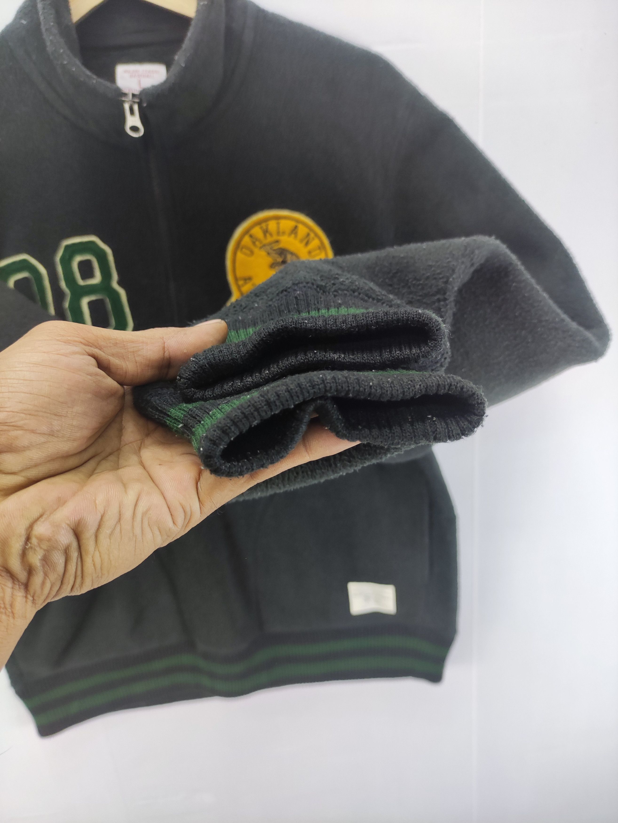 MLB Vintage Oakland Athletics Fleece Sweater Half Zipper Size US L / EU 52-54 / 3 - 3 Thumbnail