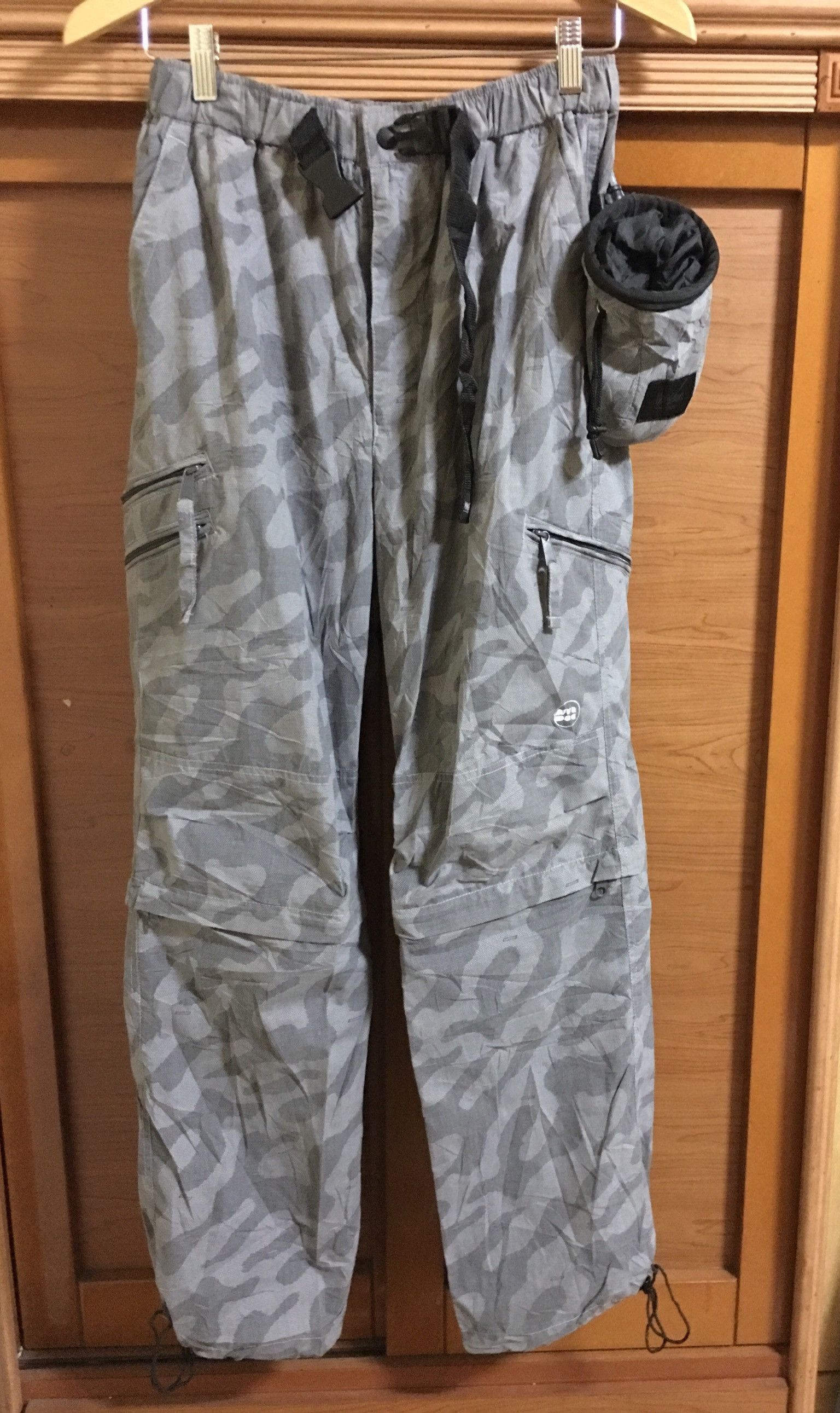 Mossimo RaRe!! Camouflage Mossimo 2 in 1 Pants Size US 32 / EU 48 - 1 Thumbnail